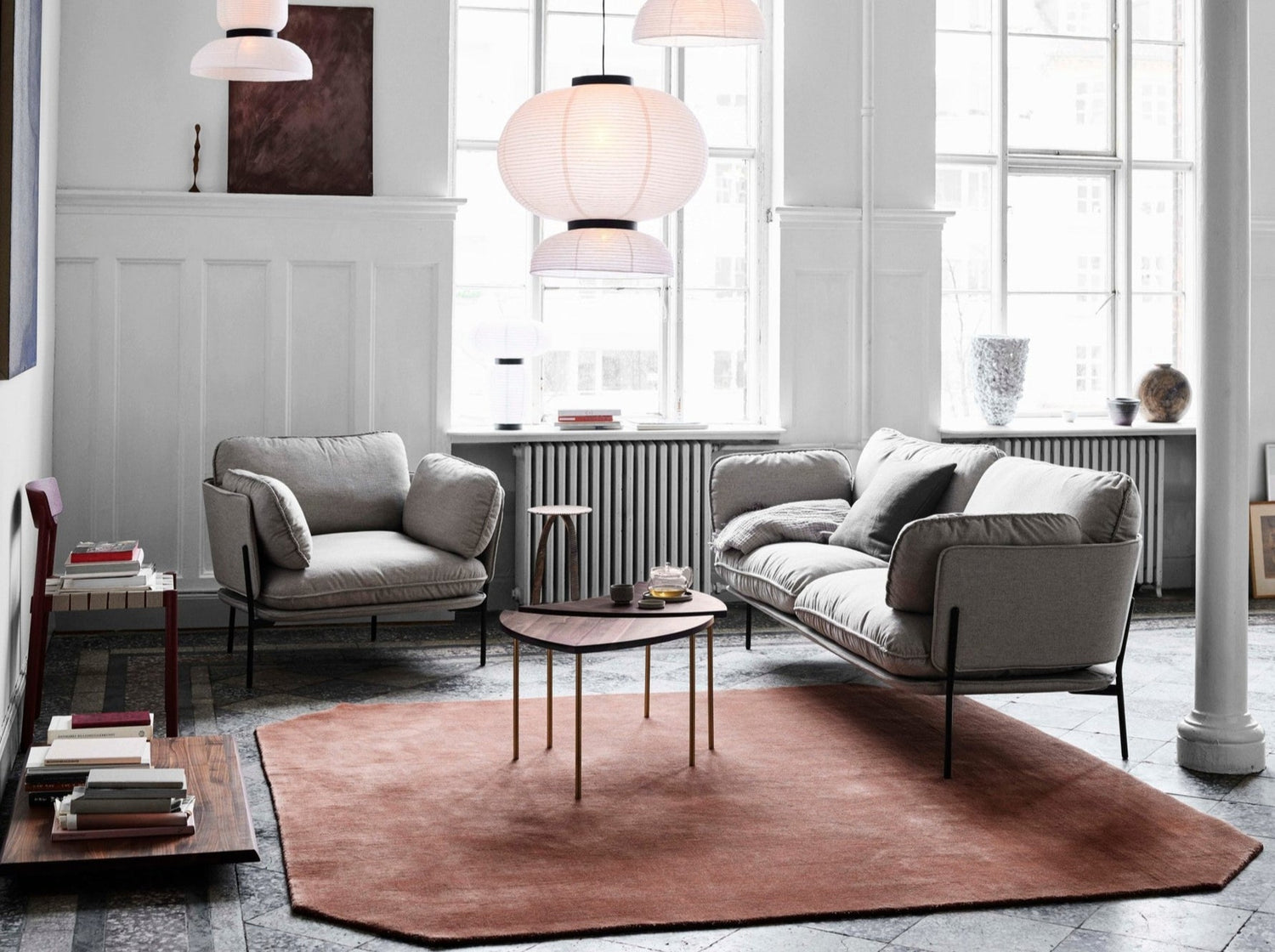 Discover the Elegance of the Cloud LN2 Lounge Sofa by Luca Nichetto