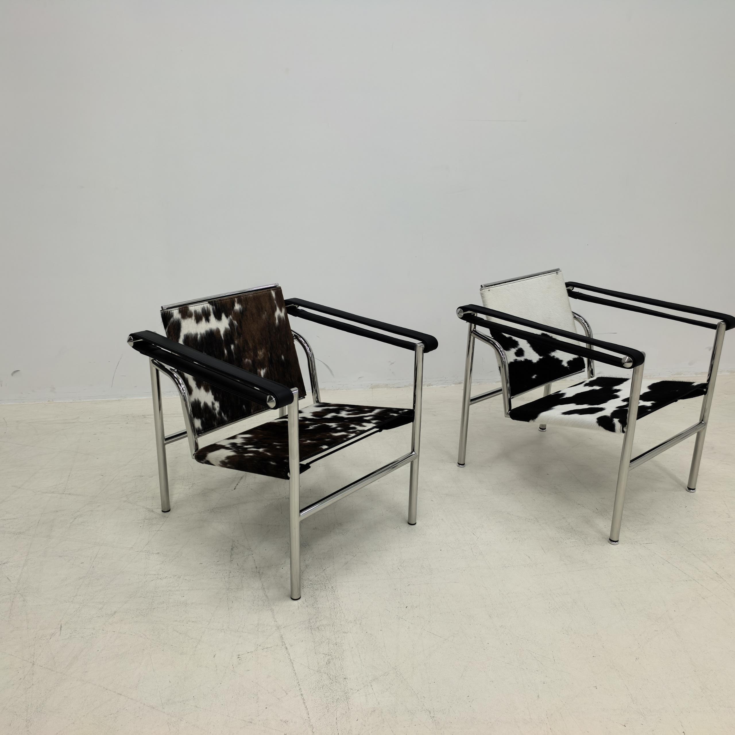 Wassily Chair | Iconic Bauhaus Tubular Metal & Cowhide Armchair