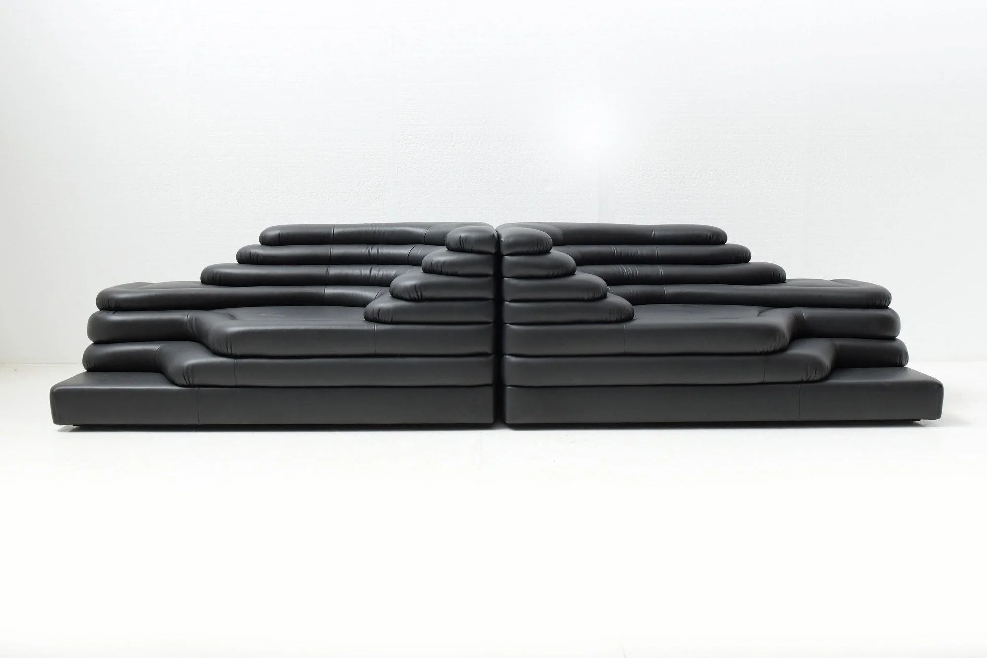 156cm-layered-terraced-modern-sofa