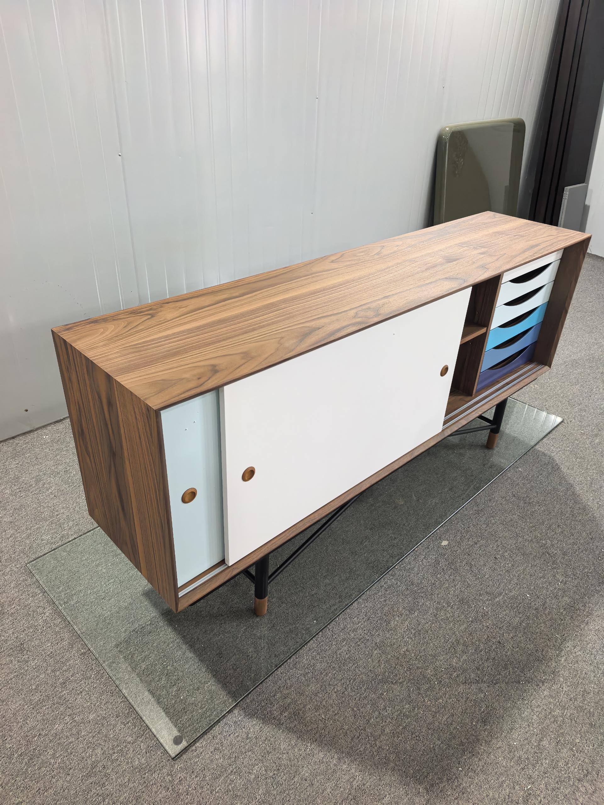 Color Theory Sideboard