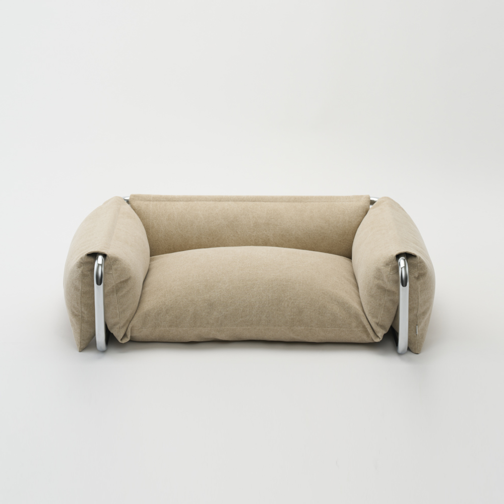 milliong-lying-bed-beige-fabric-living-room