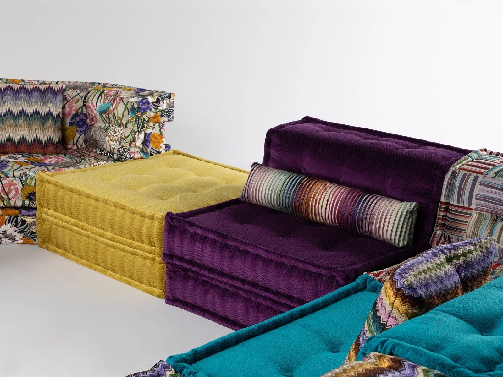 Mah Jong Modular Sofa | Iconic Reconfigurable Seating System