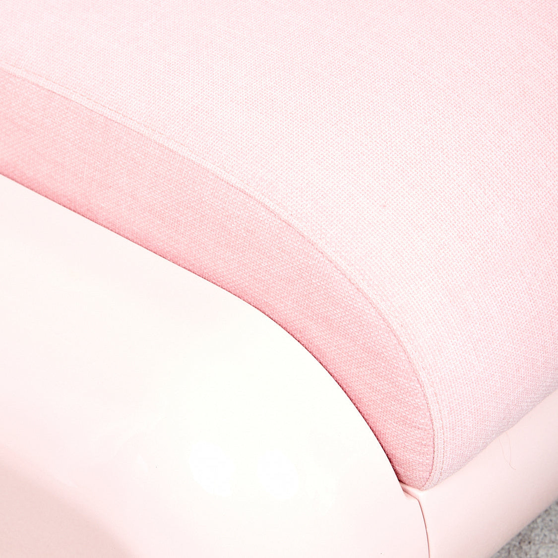 Contemporary Living Room Sofa with High-Density Foam