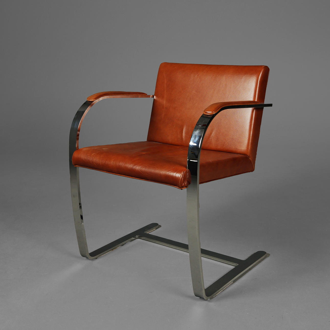 Flat Brno Chair in Vintage Tan Leather & Chrome