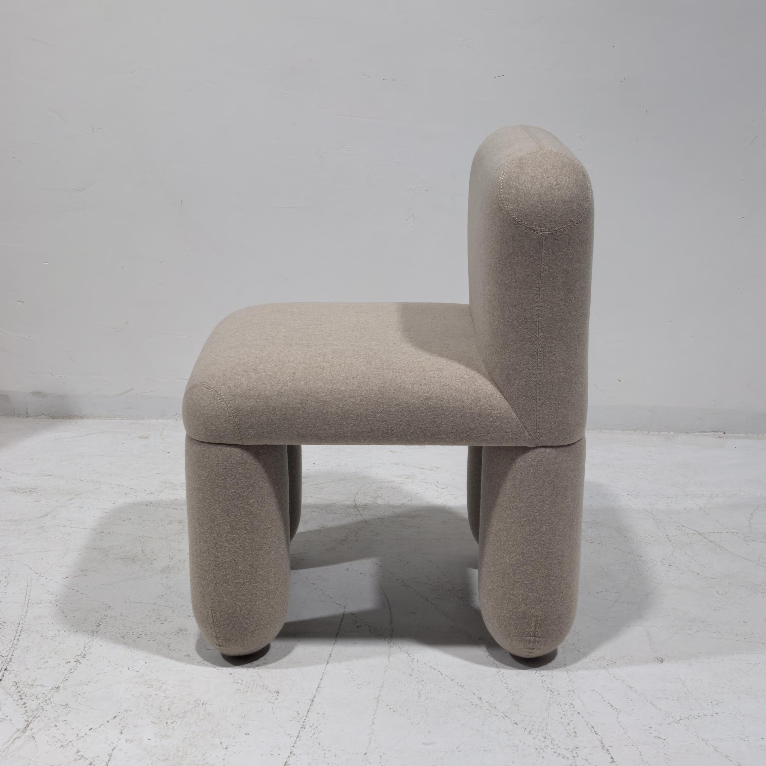 Hello Chair Noom