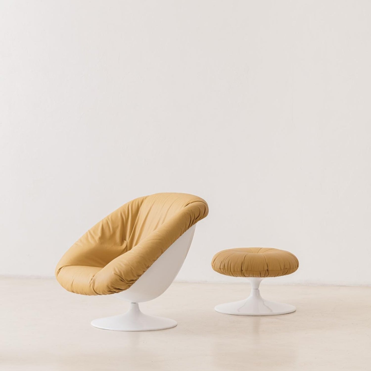 MP-71 Armchair