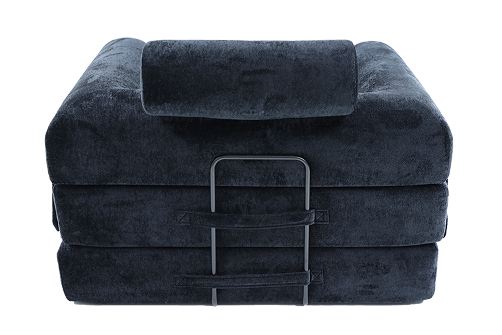 chaise-lounger-small-living-room-setup