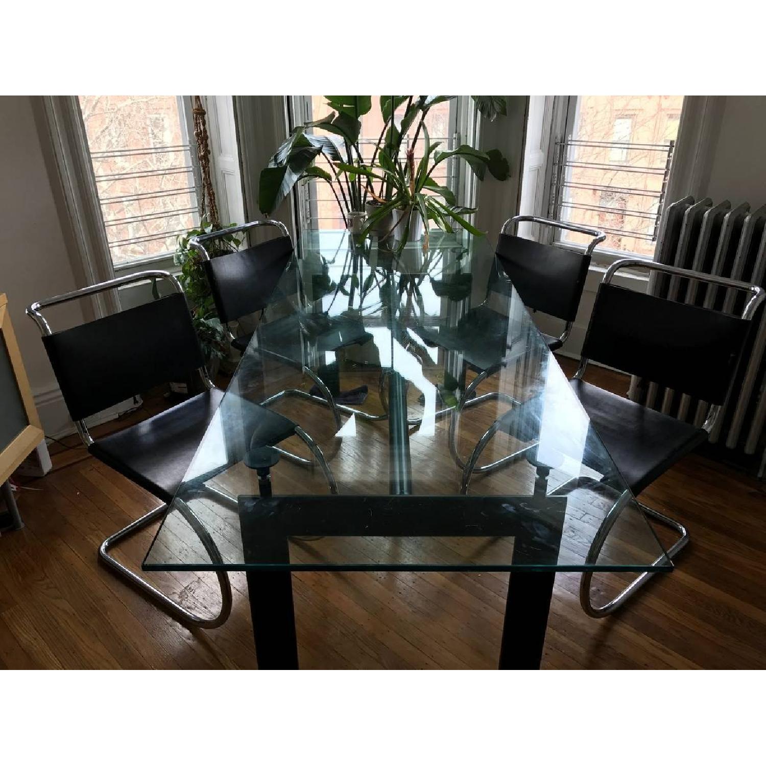 Barcelona Glass Coffee Table (102x102x46cm)