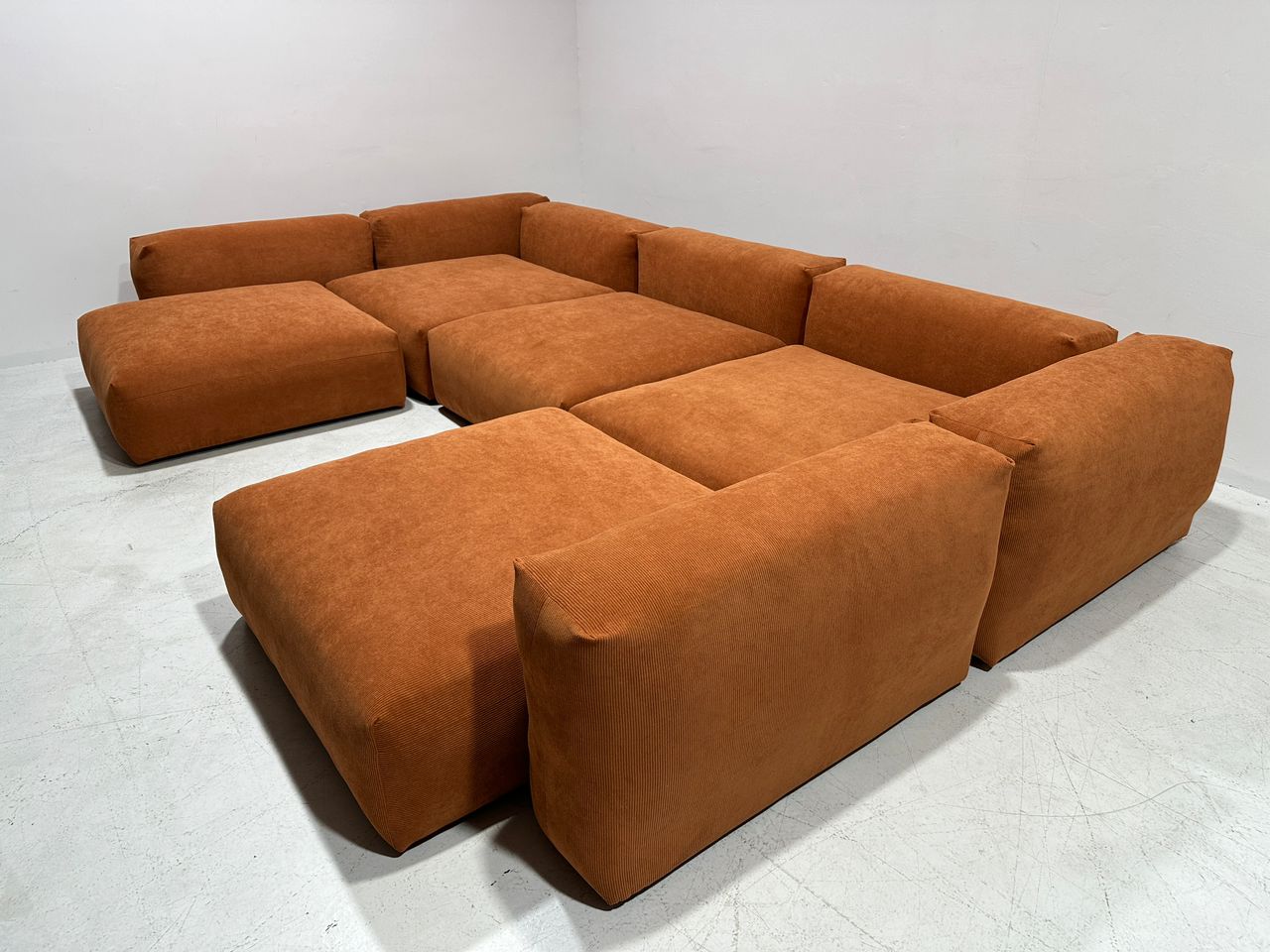 Vetsak-Style U-Shaped Modular Sofa