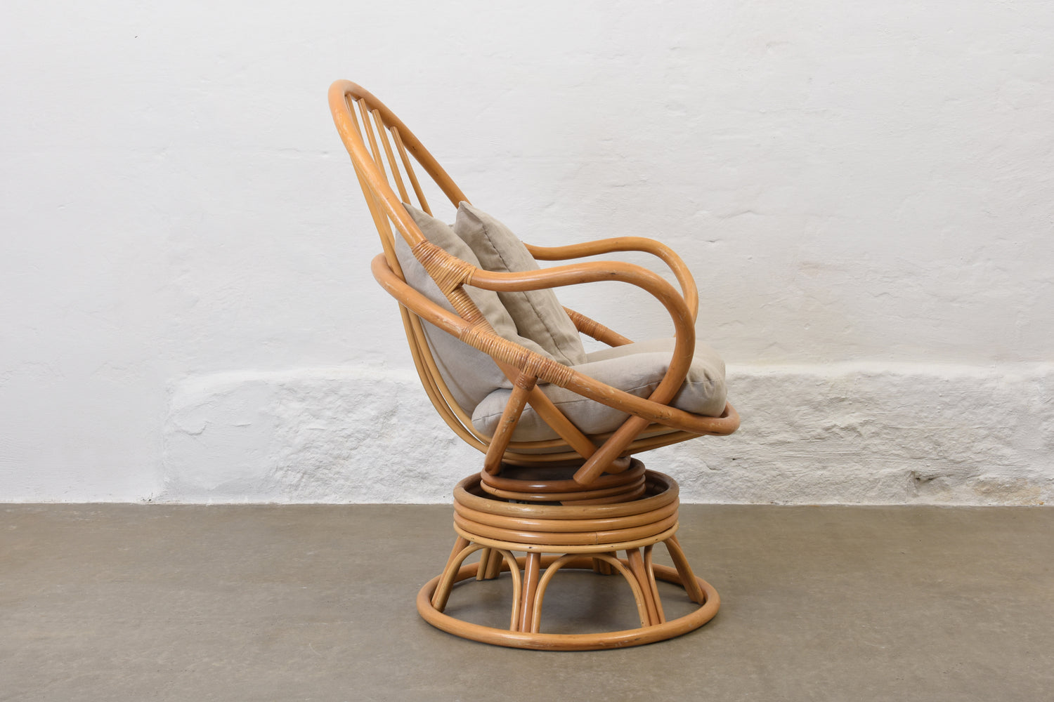 Rattan Swivel Lounge Chair | Natural Bamboo Swivel Accent Chair