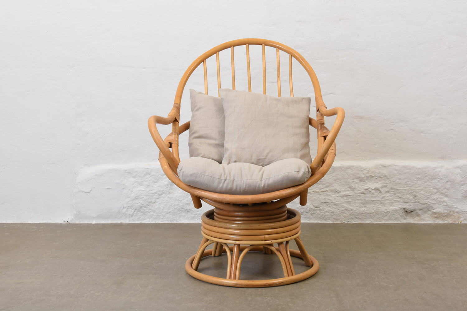 Rattan Swivel Lounge Chair | Natural Bamboo Swivel Accent Chair