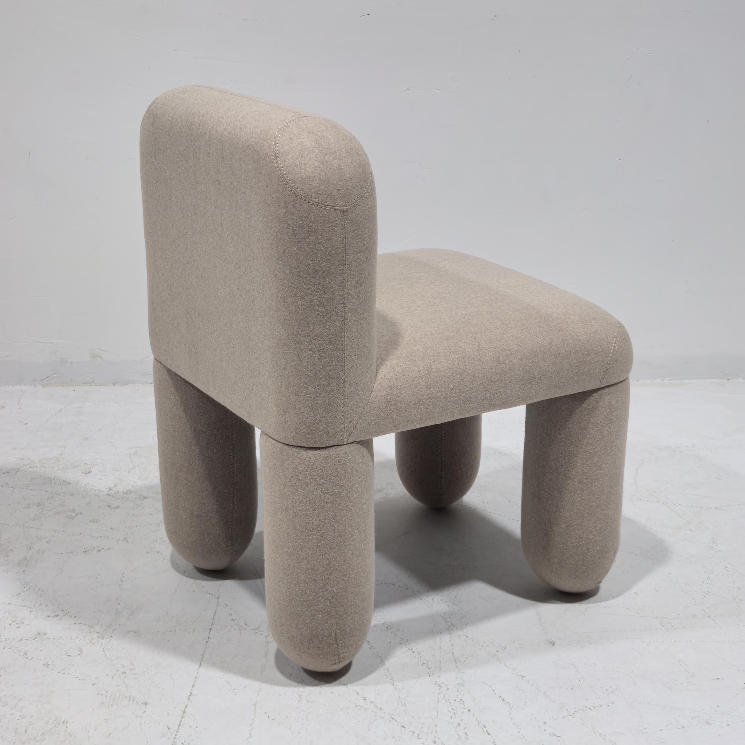 Hello Chair Noom
