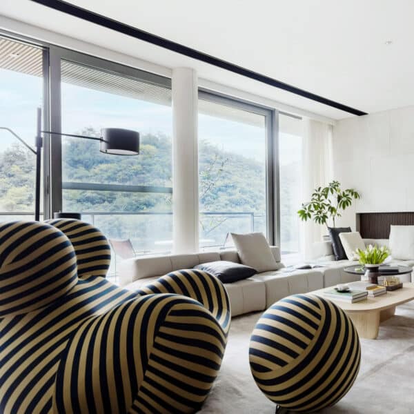 La Mamma Up 5 and Up 6 Replica Chair & Ottoman - Gaetano Pesce Iconic Design