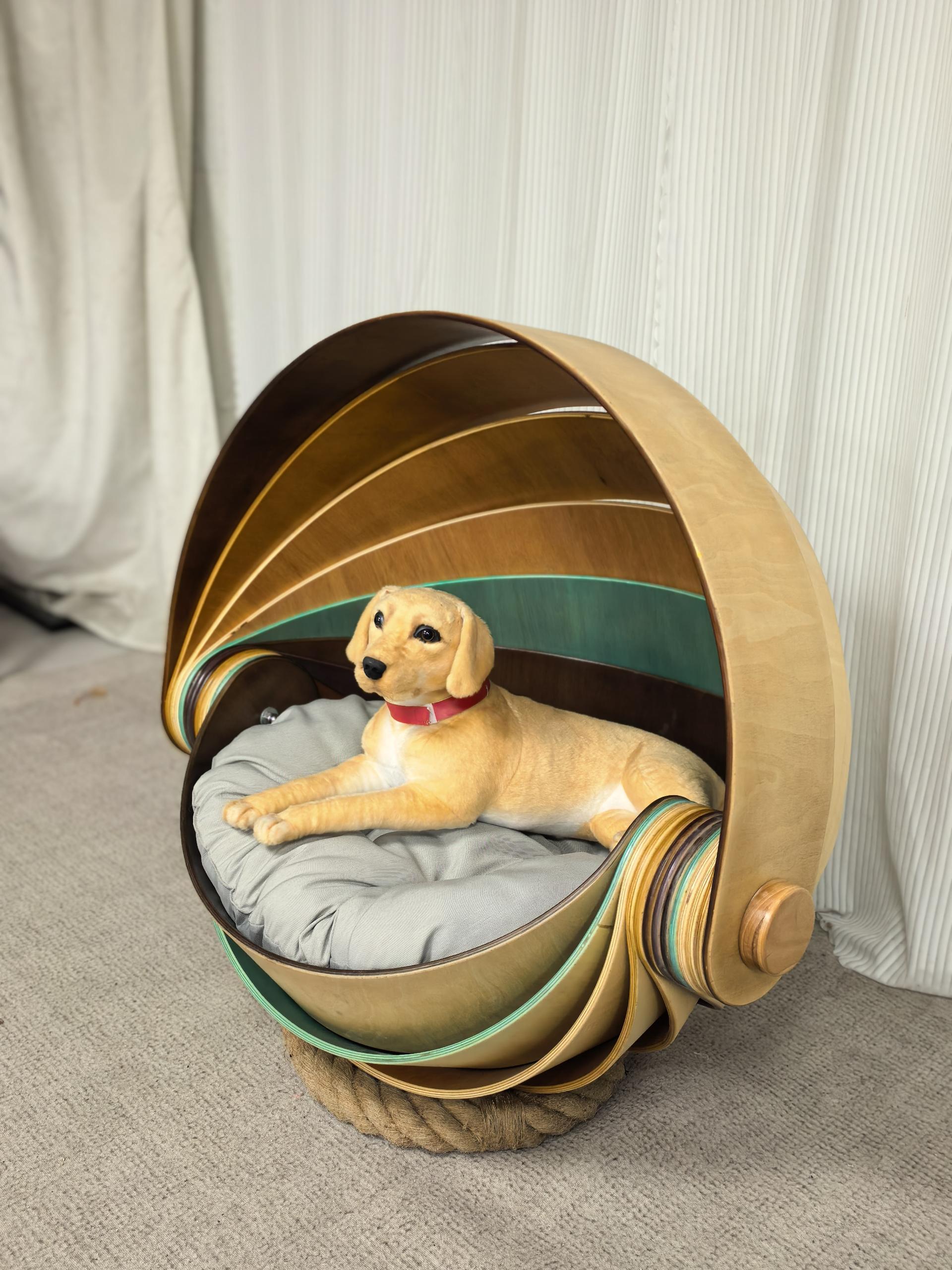 Buddy Box Pet Shelter by Vintara Design