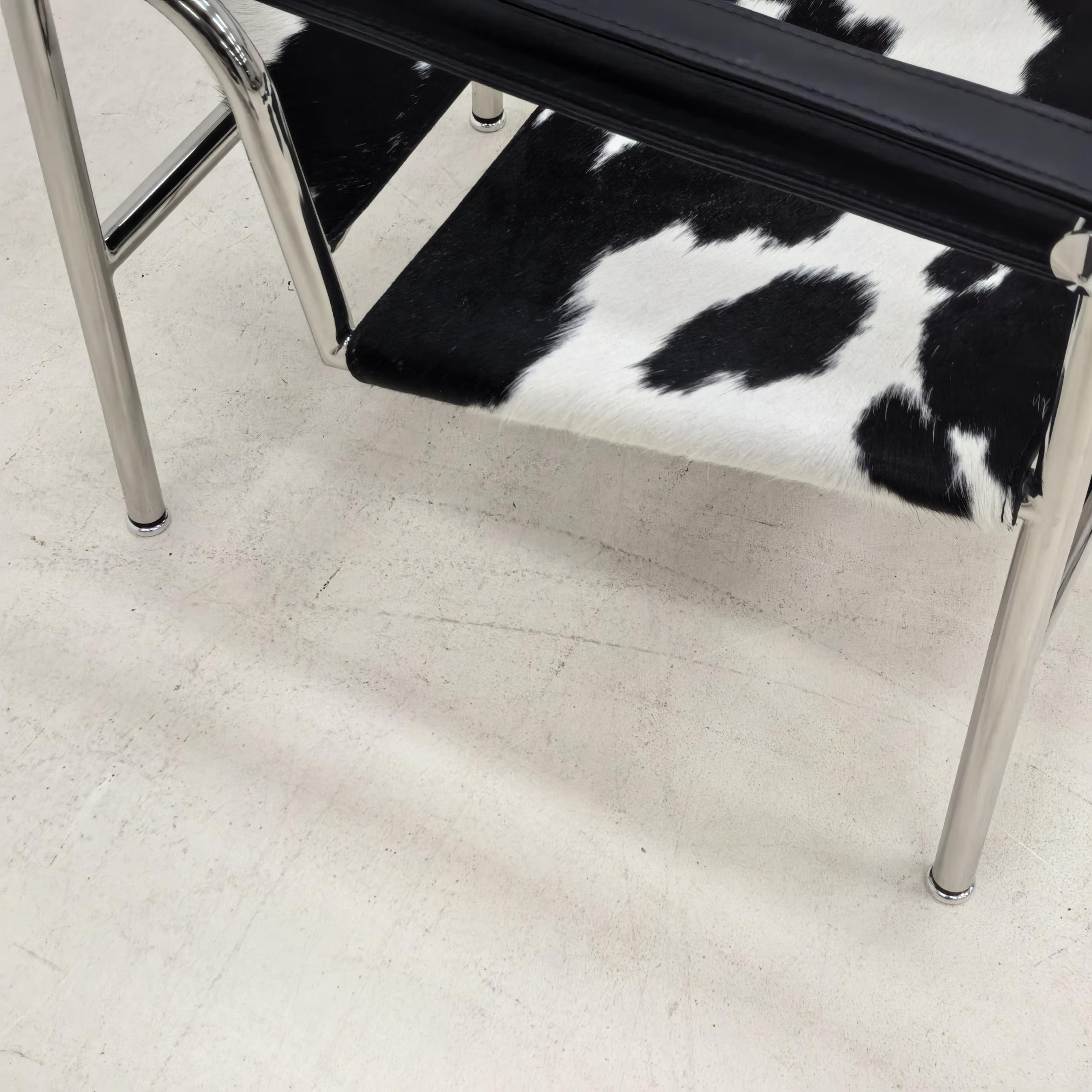 Wassily Chair | Iconic Bauhaus Tubular Metal & Cowhide Armchair