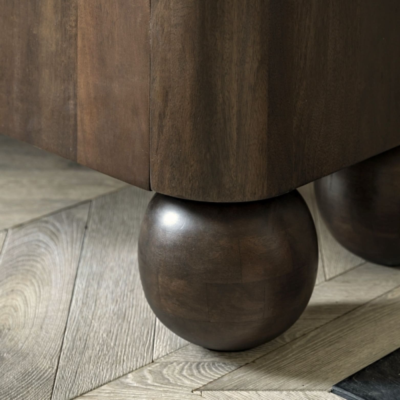 Arka Sideboard