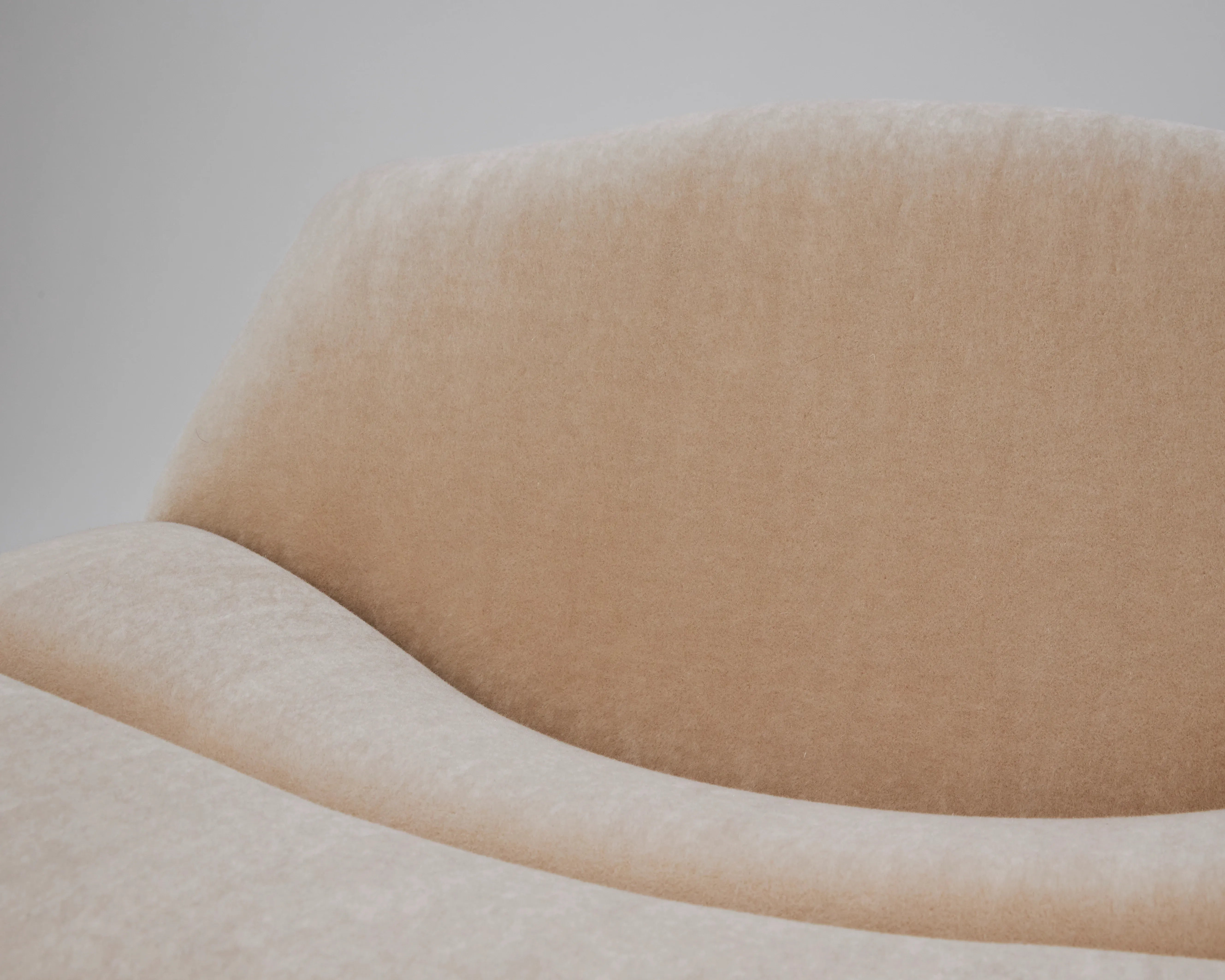 "Pierre Paulin ABCD Chair with sloping curved seats"