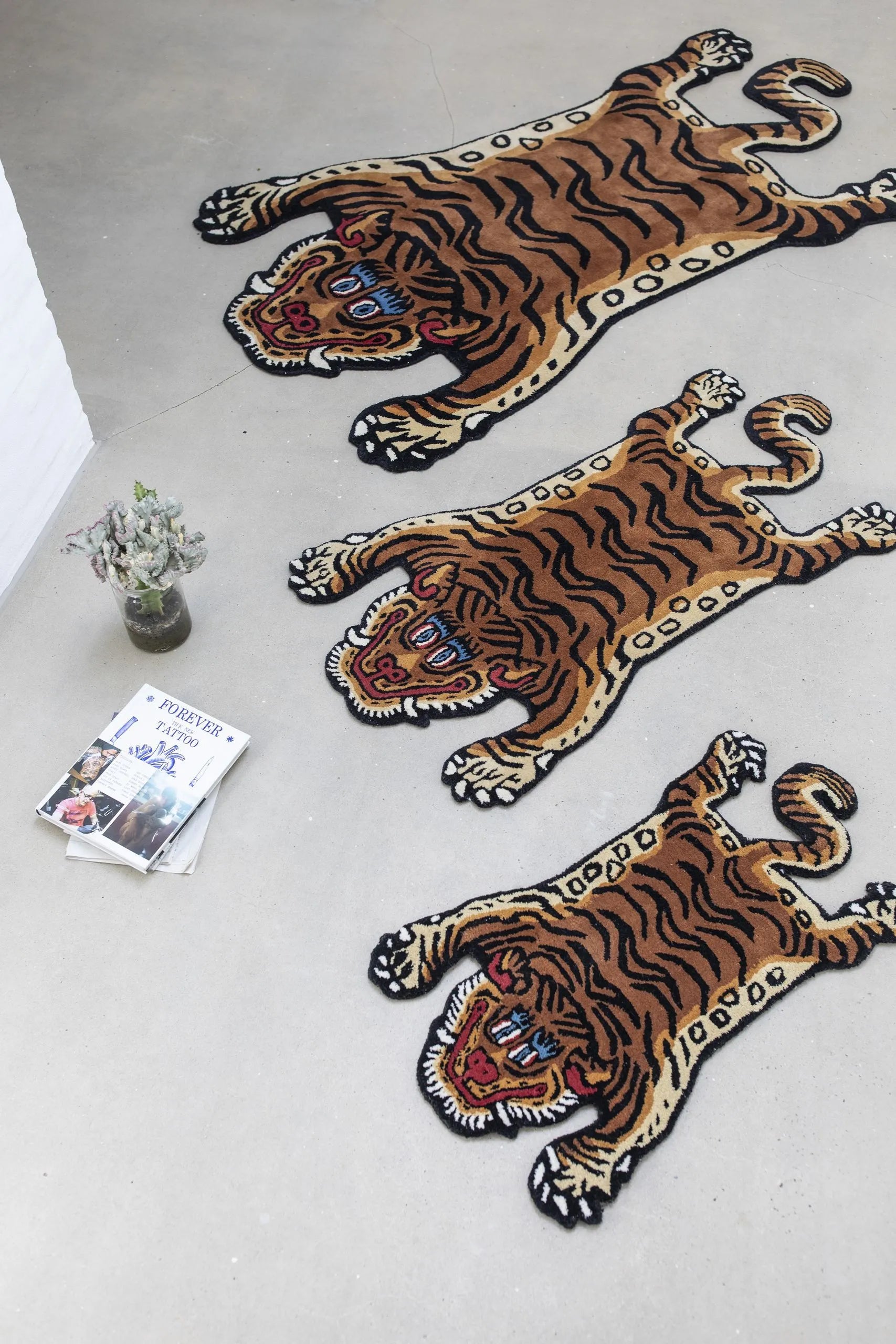 Luxurious Bongusta tiger rug, perfect for enhancing any bedroom or entryway.