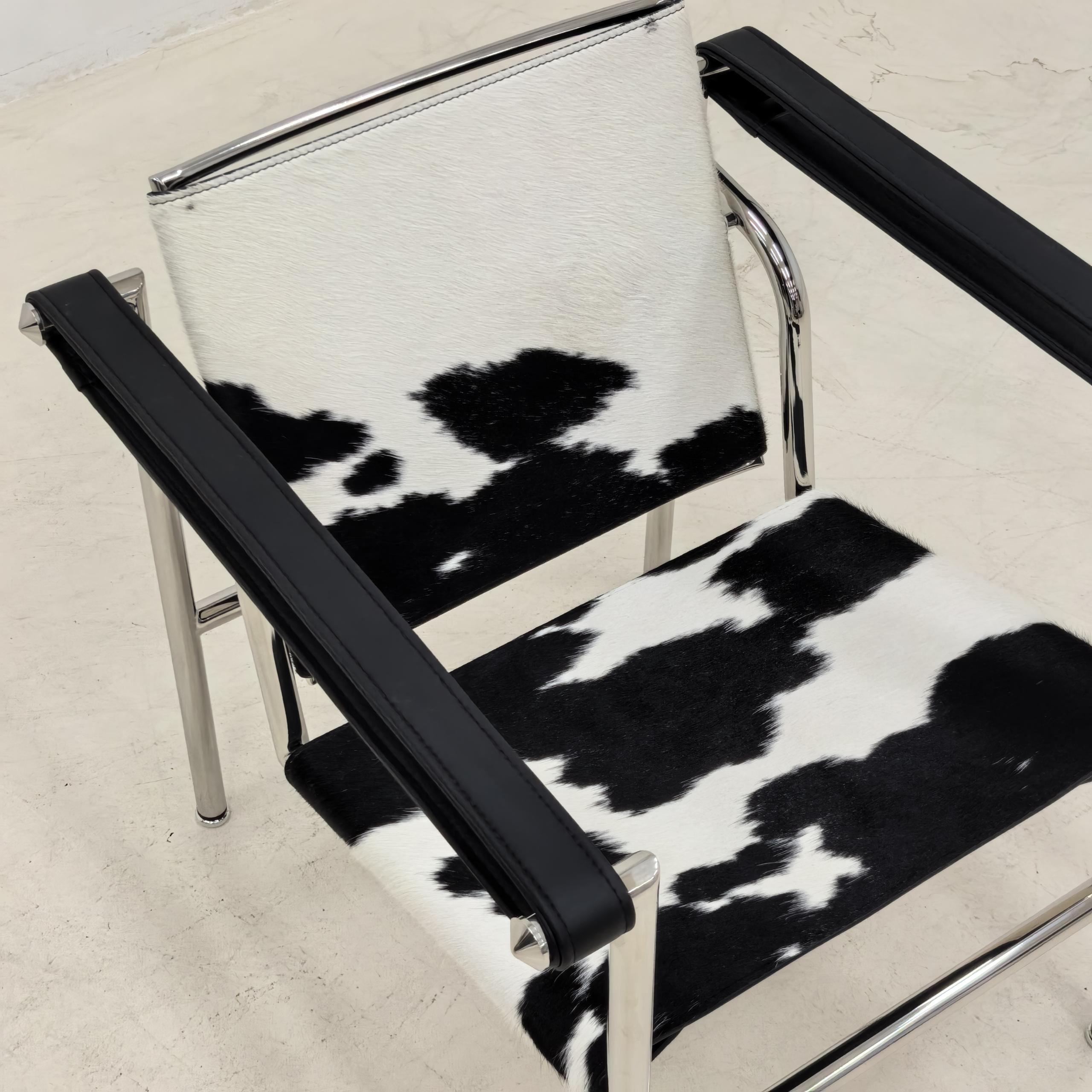 Wassily Chair | Iconic Bauhaus Tubular Metal & Cowhide Armchair