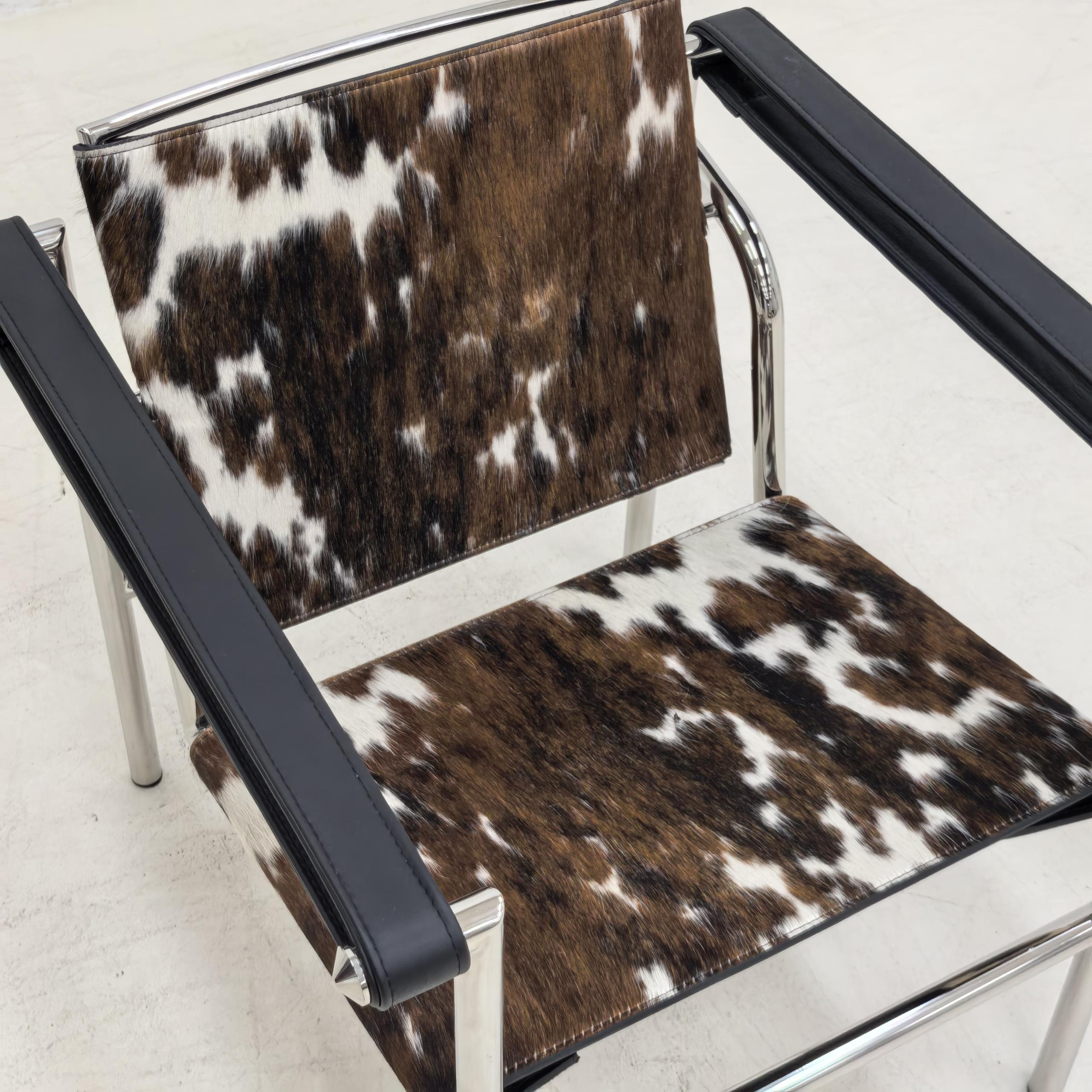 Wassily Chair | Iconic Bauhaus Tubular Metal & Cowhide Armchair