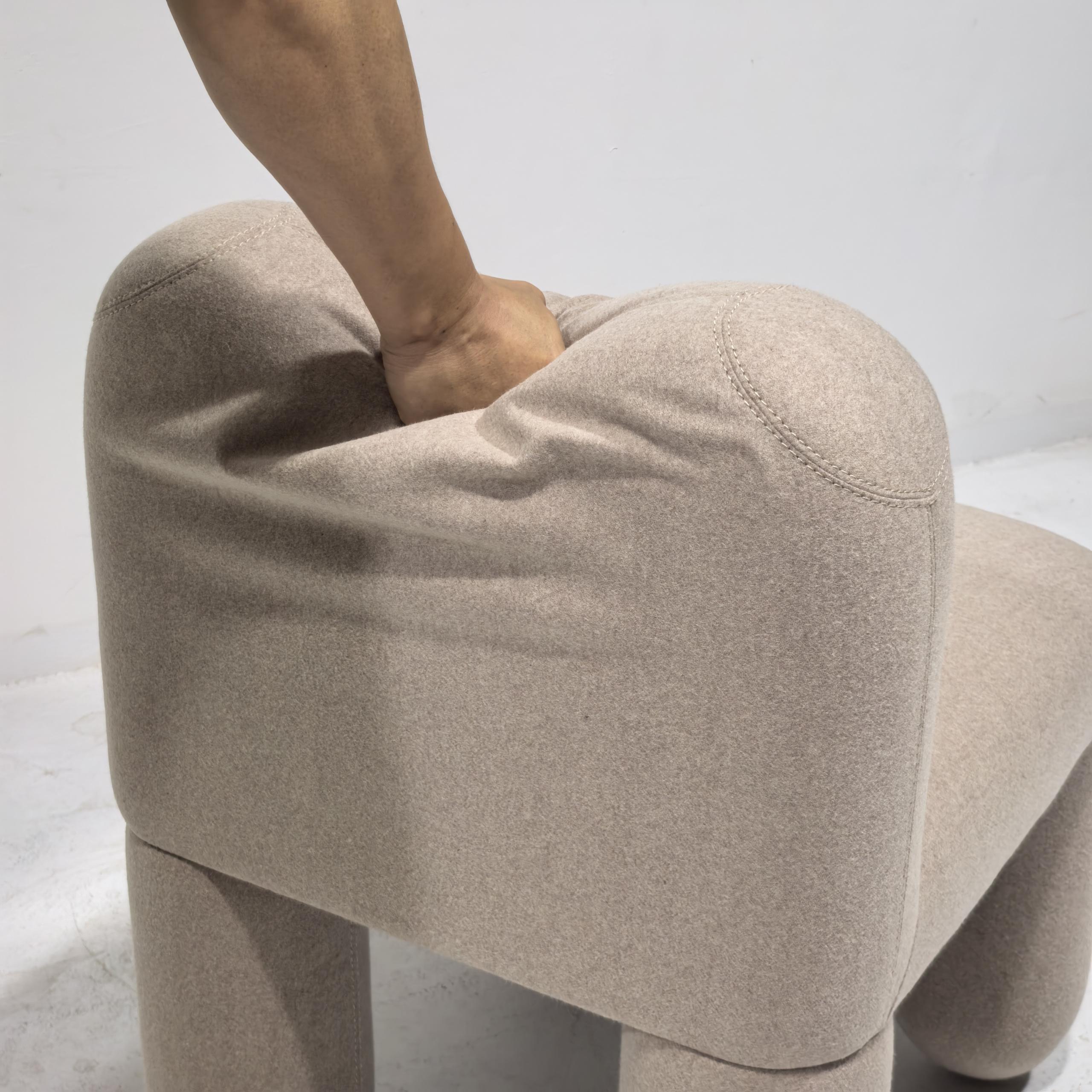 Hello Chair Noom