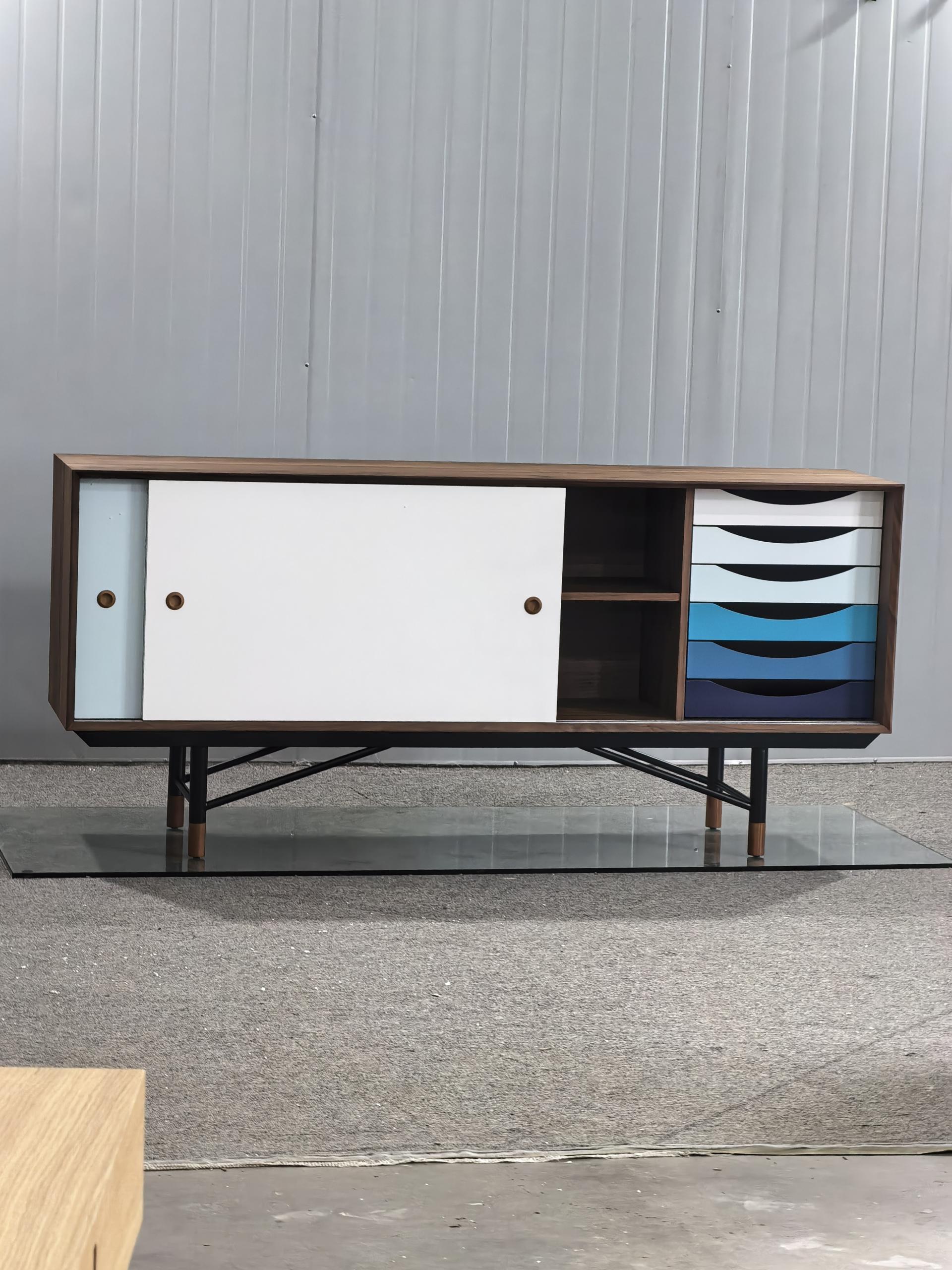 Color Theory Sideboard