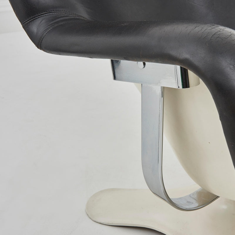 Karuselli Lounge Chair by Vintara Design