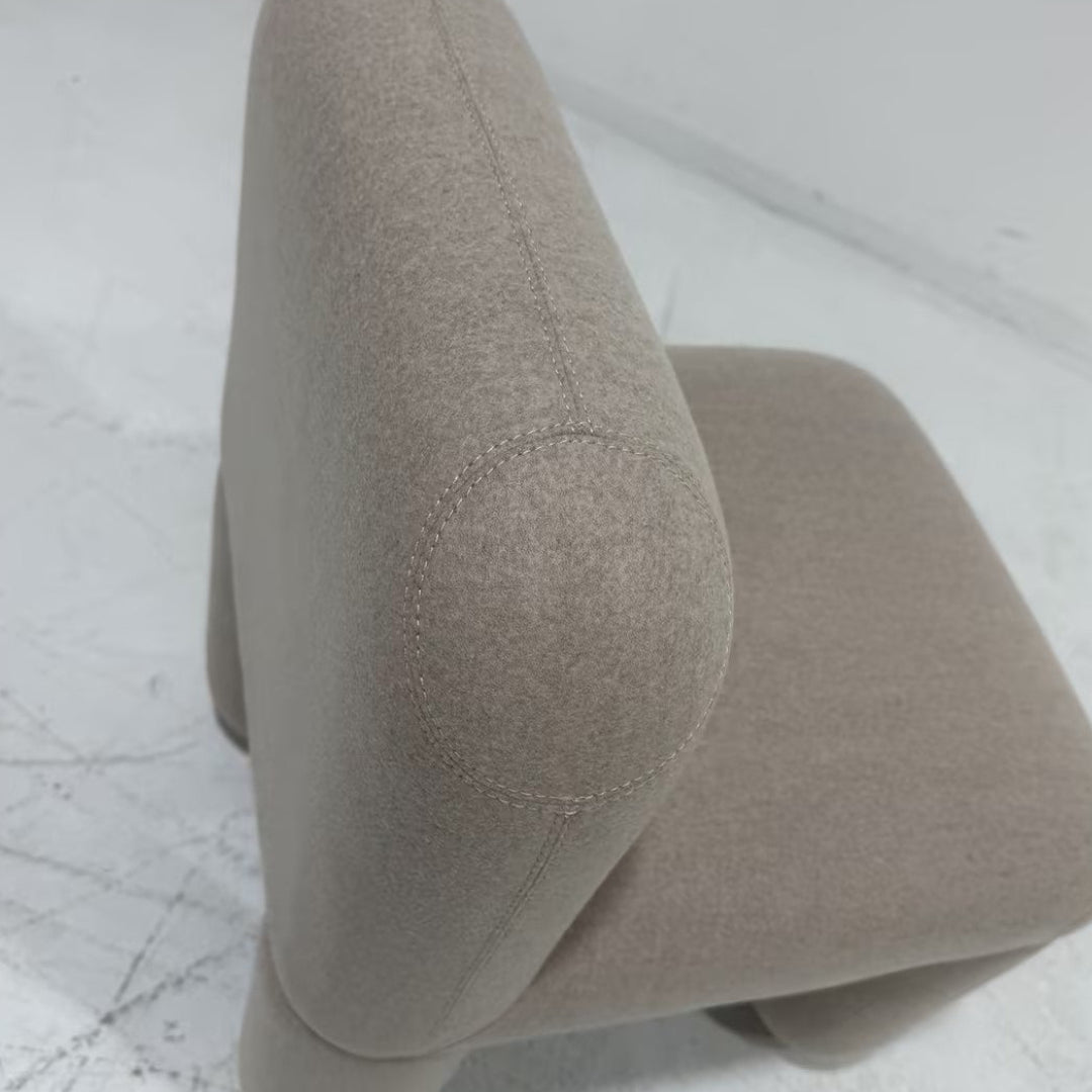 Hello Chair Noom