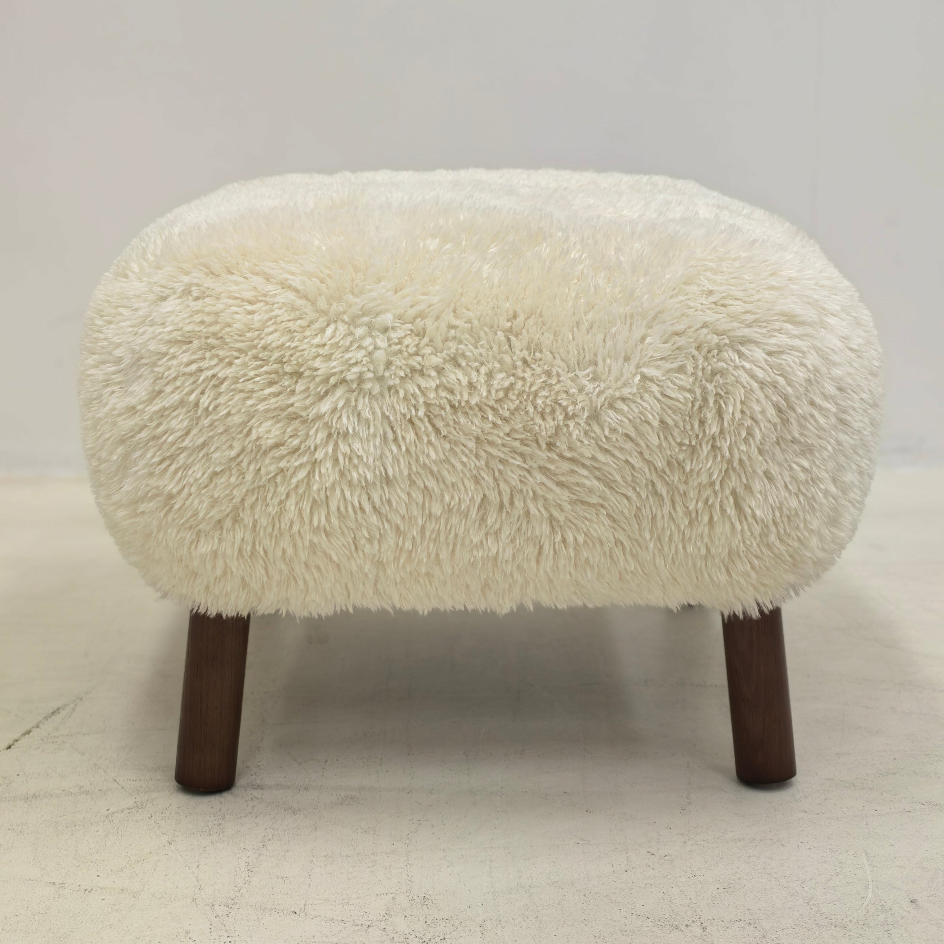 Vintara Design Little Petra Replica Chair