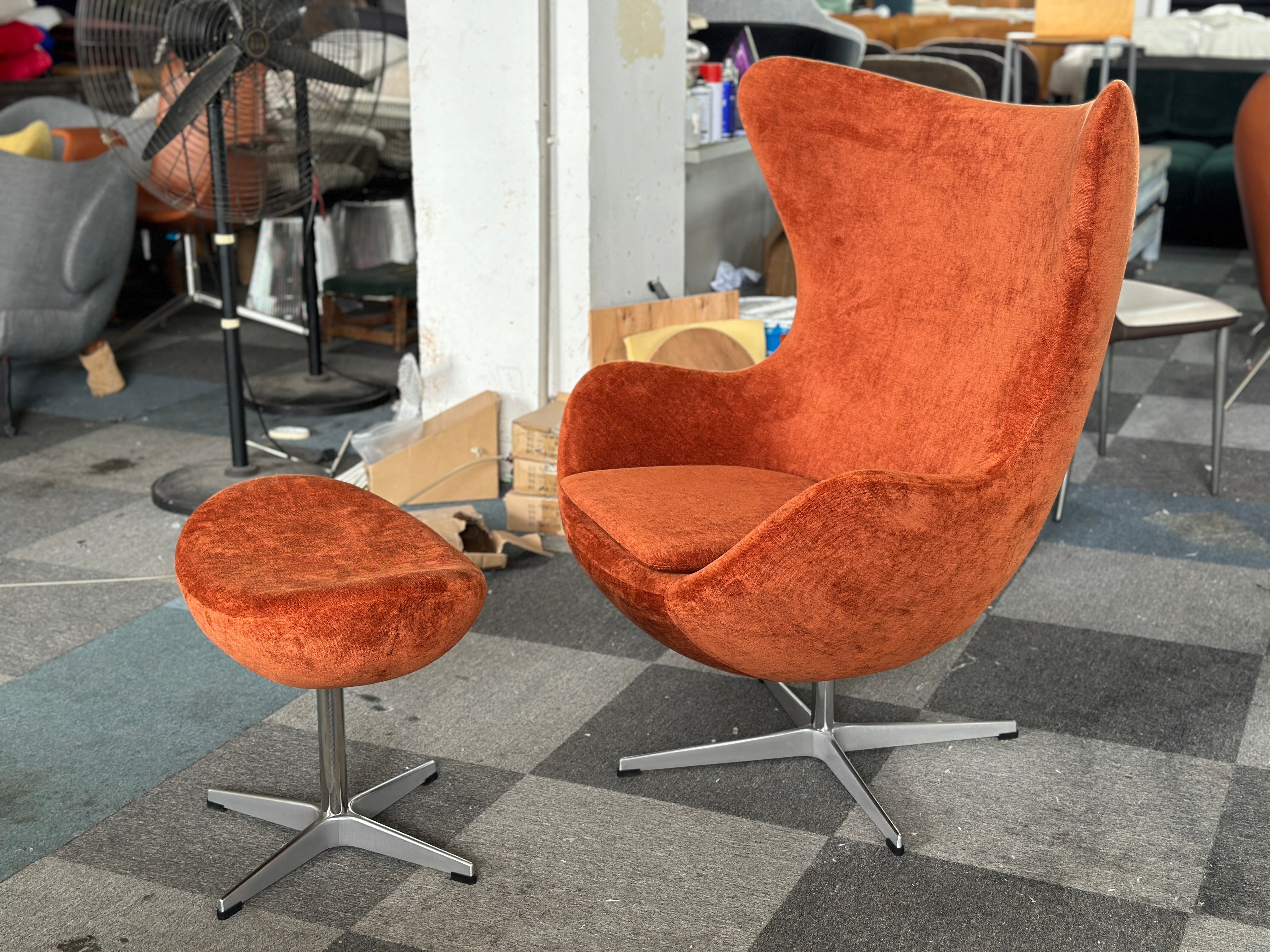 mid-century-modern-boucle-armchair-living-room