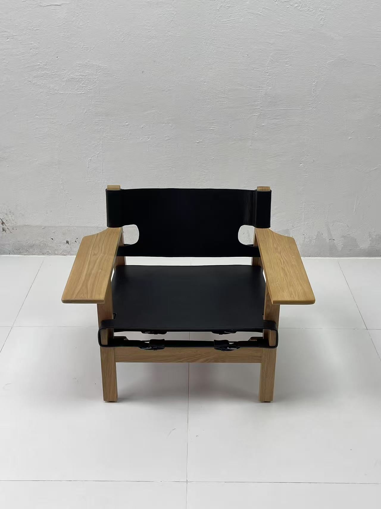The Spanish Chair | Børge Mogensen Replica | Solid Wood& Saddle Leather Lounge Chair