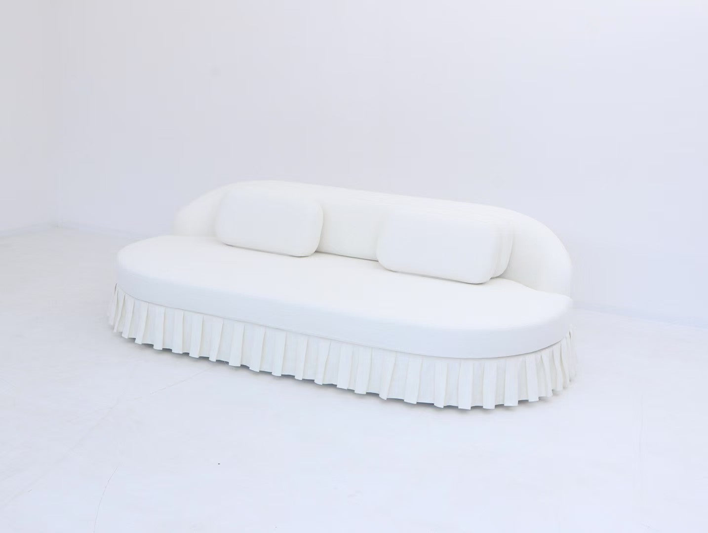 Palais Royal Froufrou 320 Sofa – Loft Chantilly