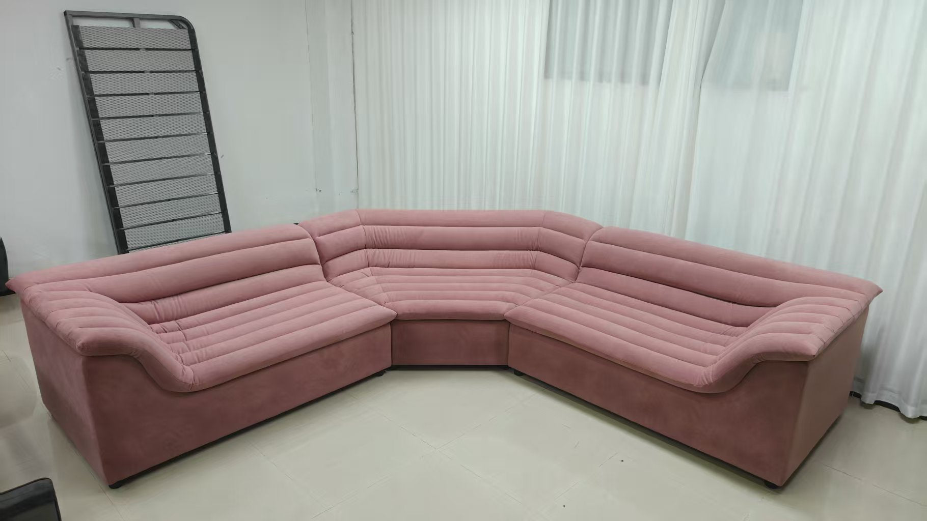 Float Sectional sofa curved
