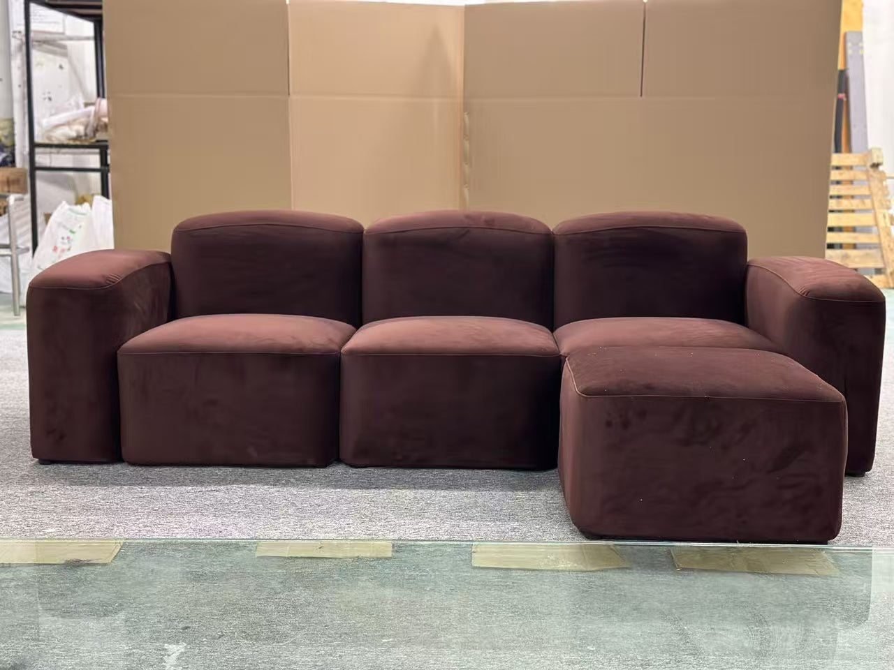 Leon Sectional Sofa