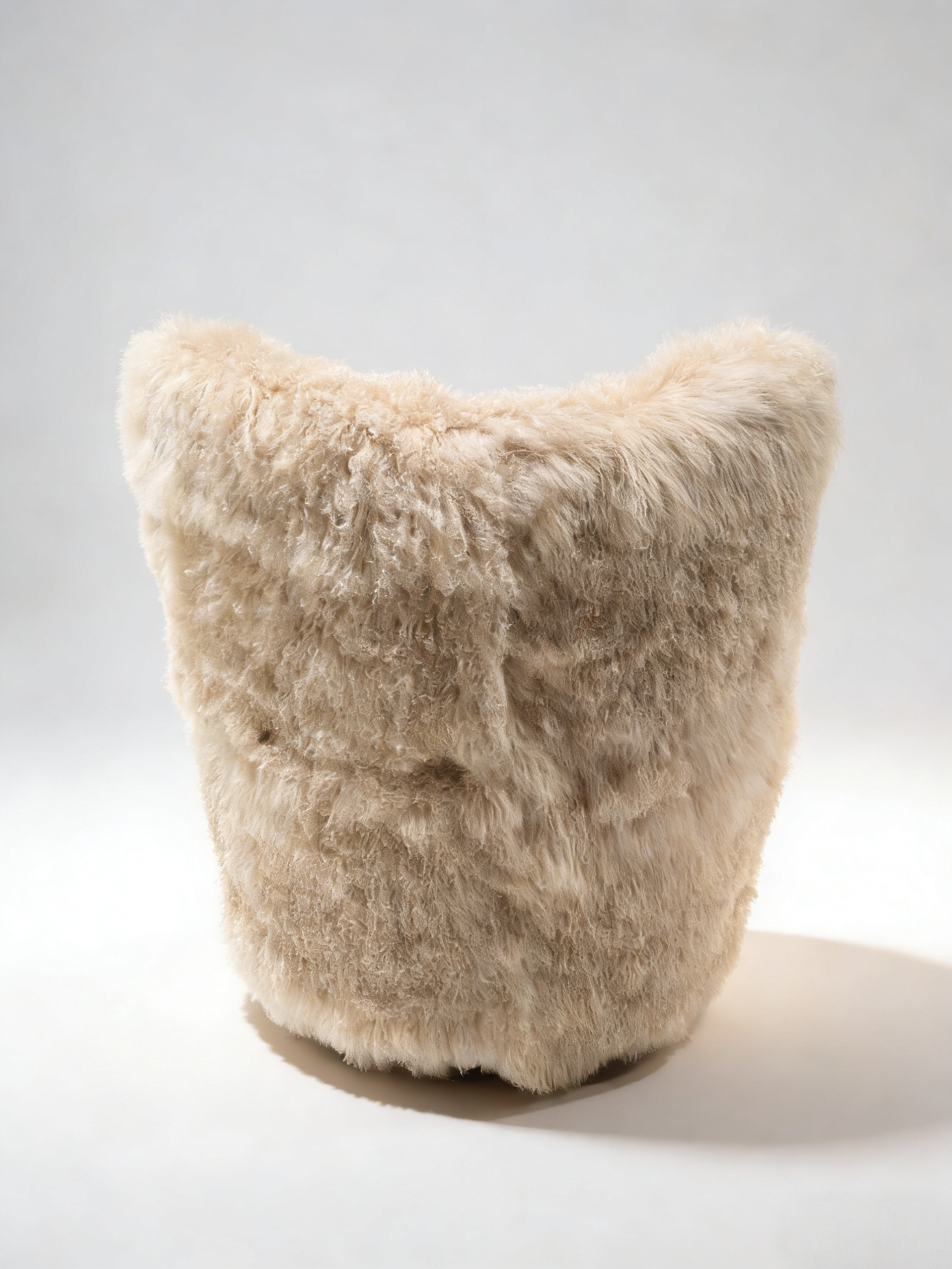 Yeti Armchair in Natural Sheepskin: Where Luxury Meets Cozy Comfort