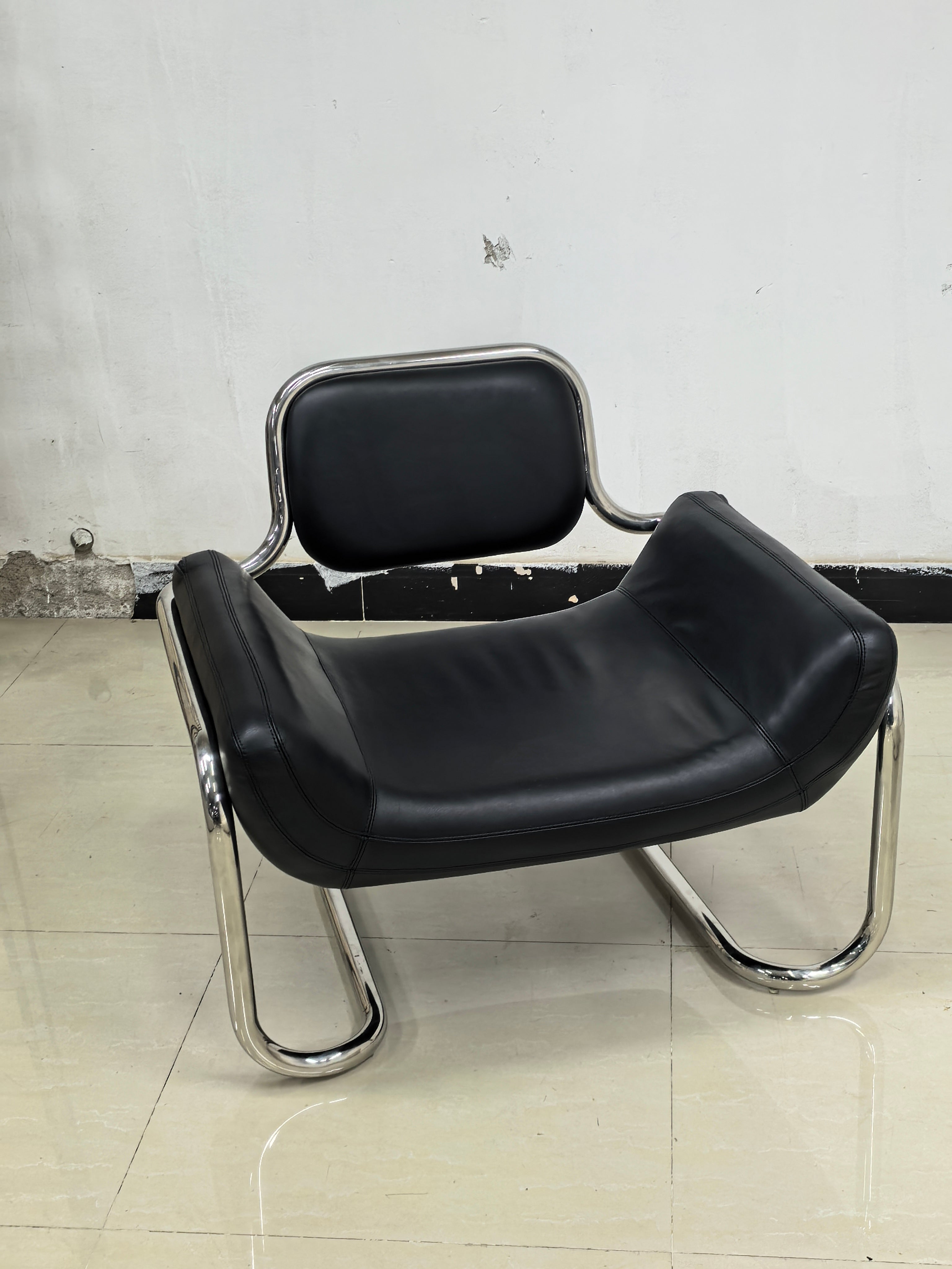 Limande Lounge Chairs