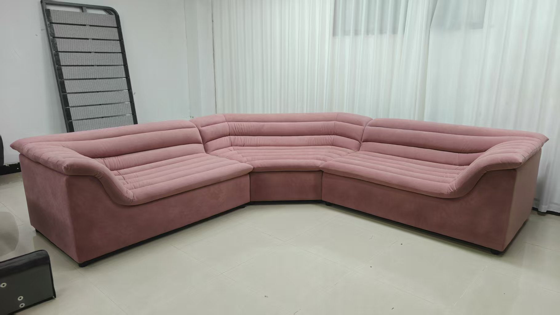 Float Sectional sofa curved