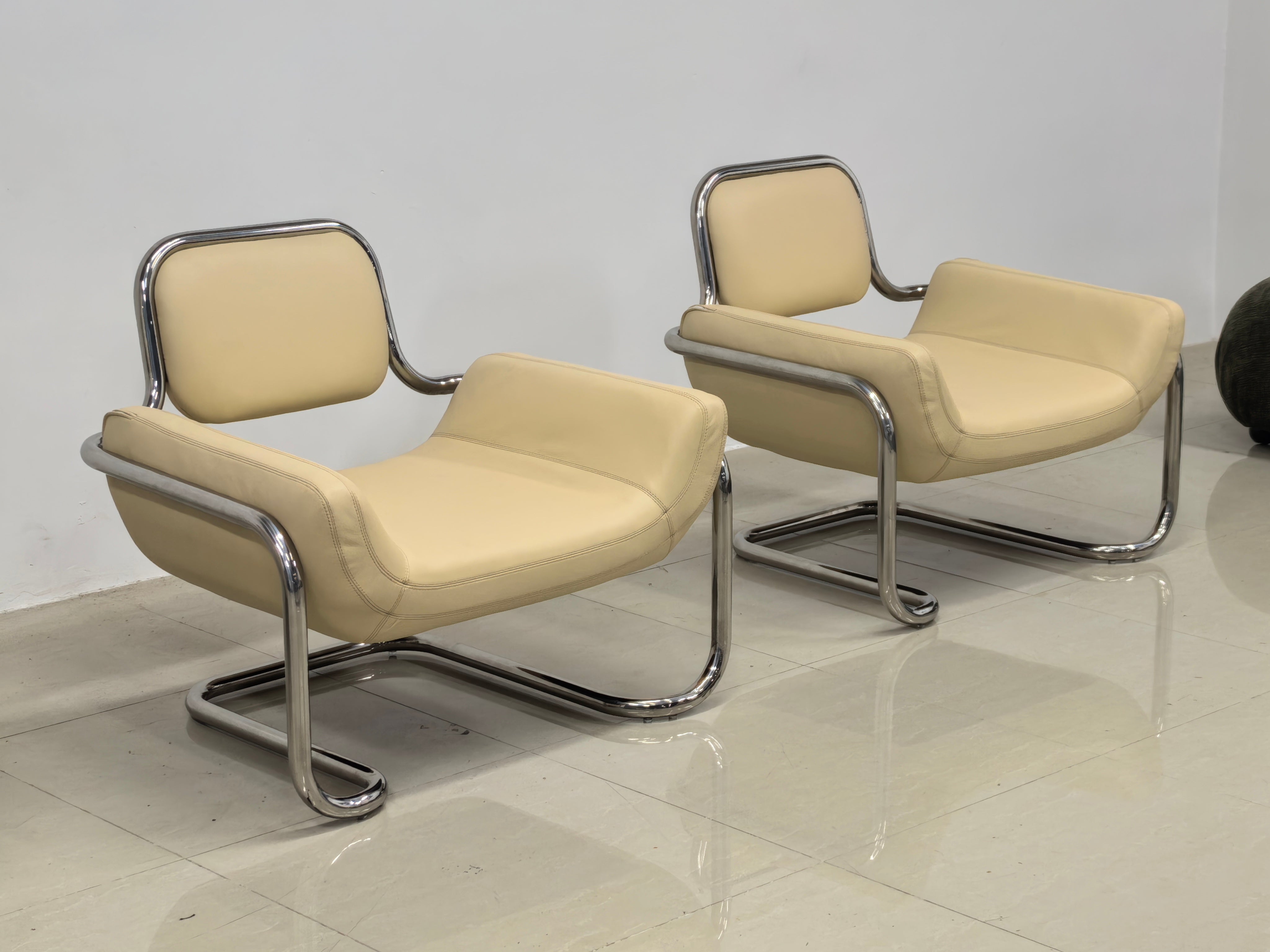 Limande Lounge Chairs