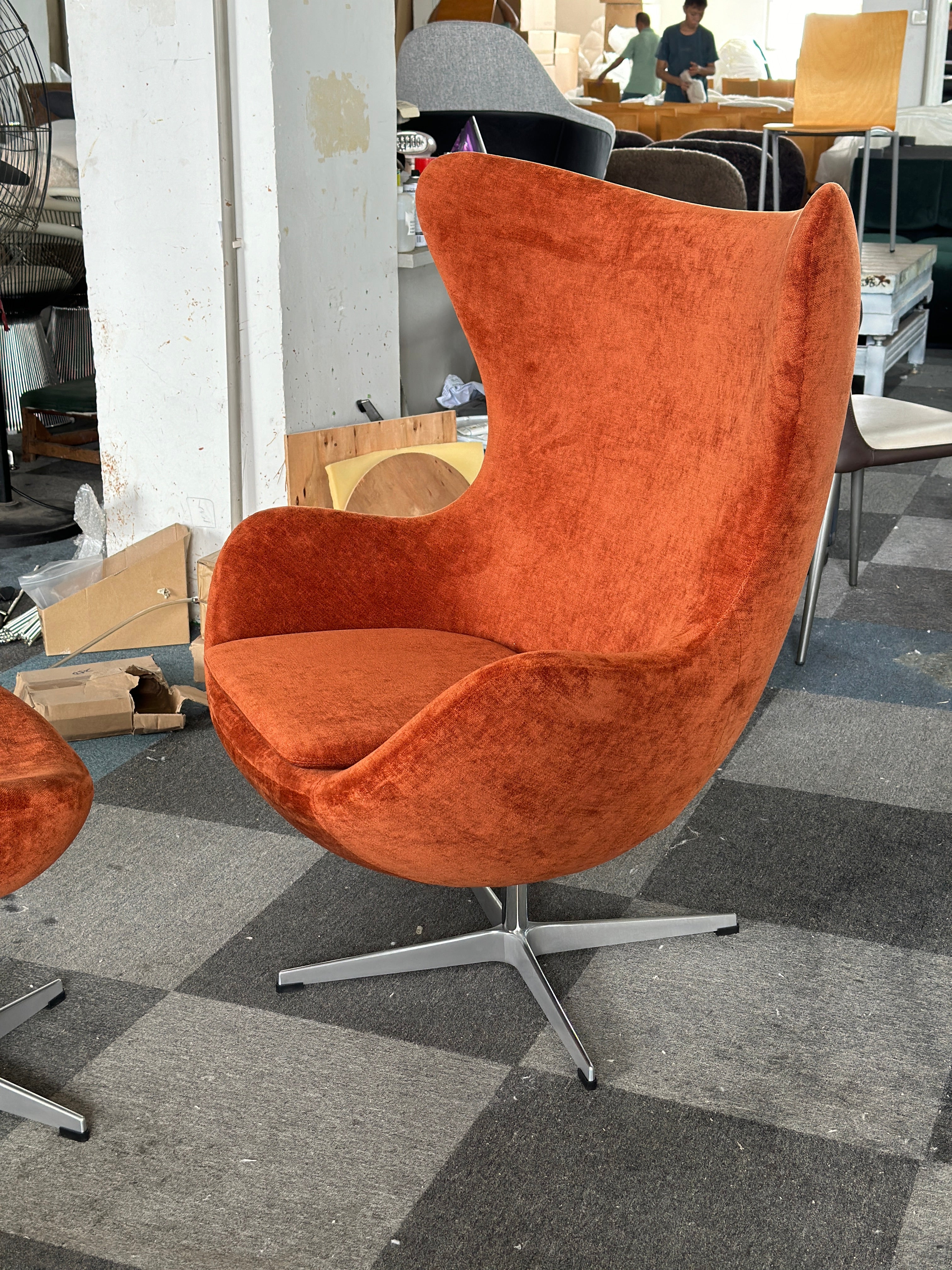 Egg chair-Jacobsen Style Boucle Armchair & Ottoman