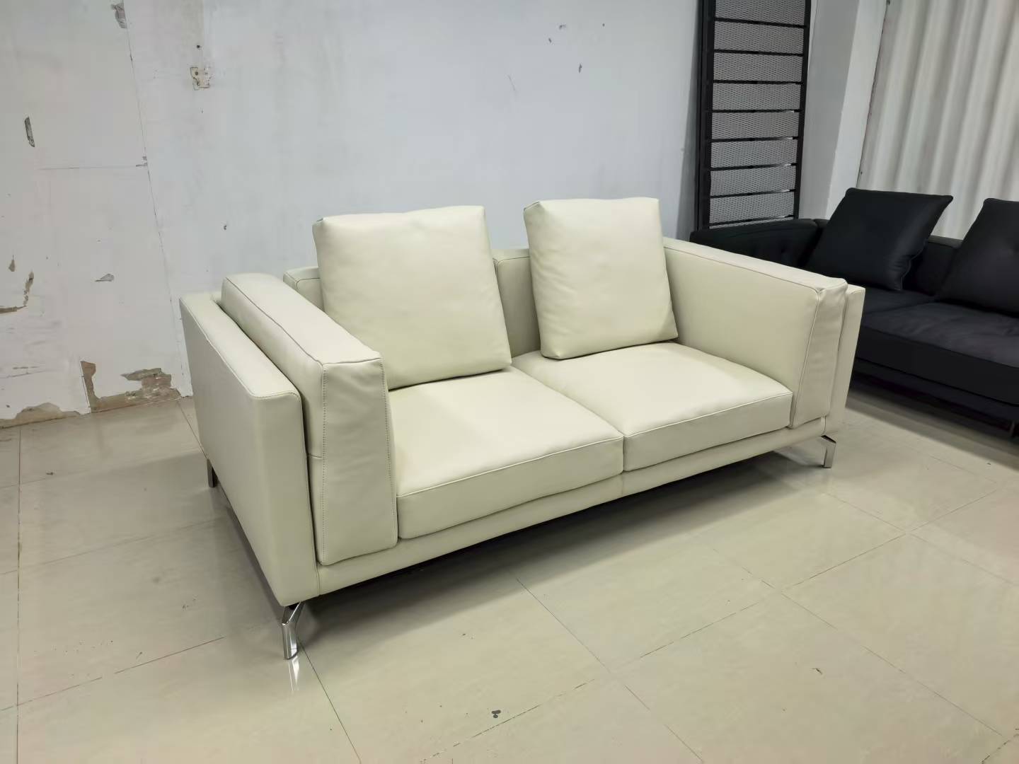 Siegfrid Leather Sofa