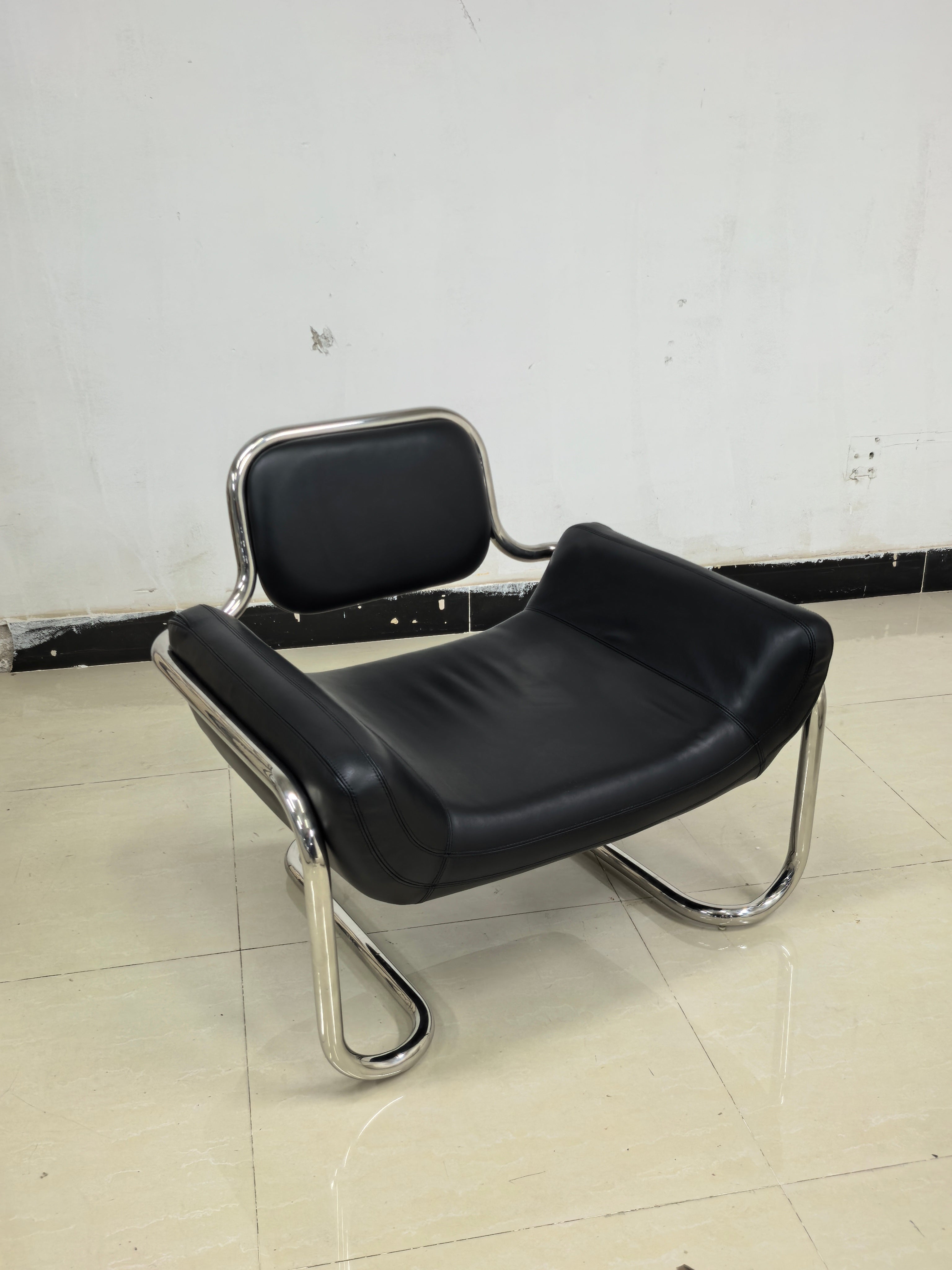 Limande Lounge Chairs