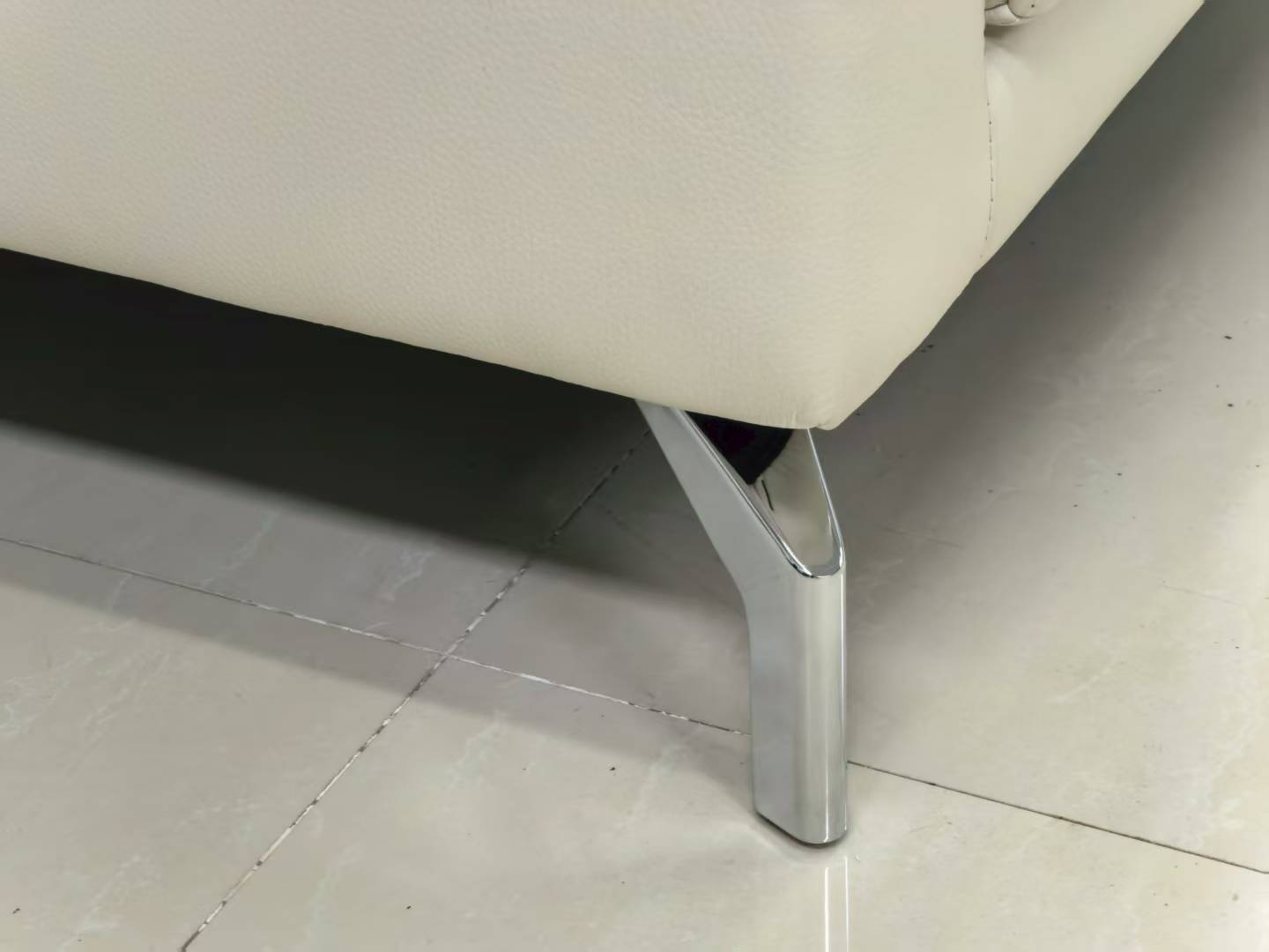 Siegfrid Leather Sofa