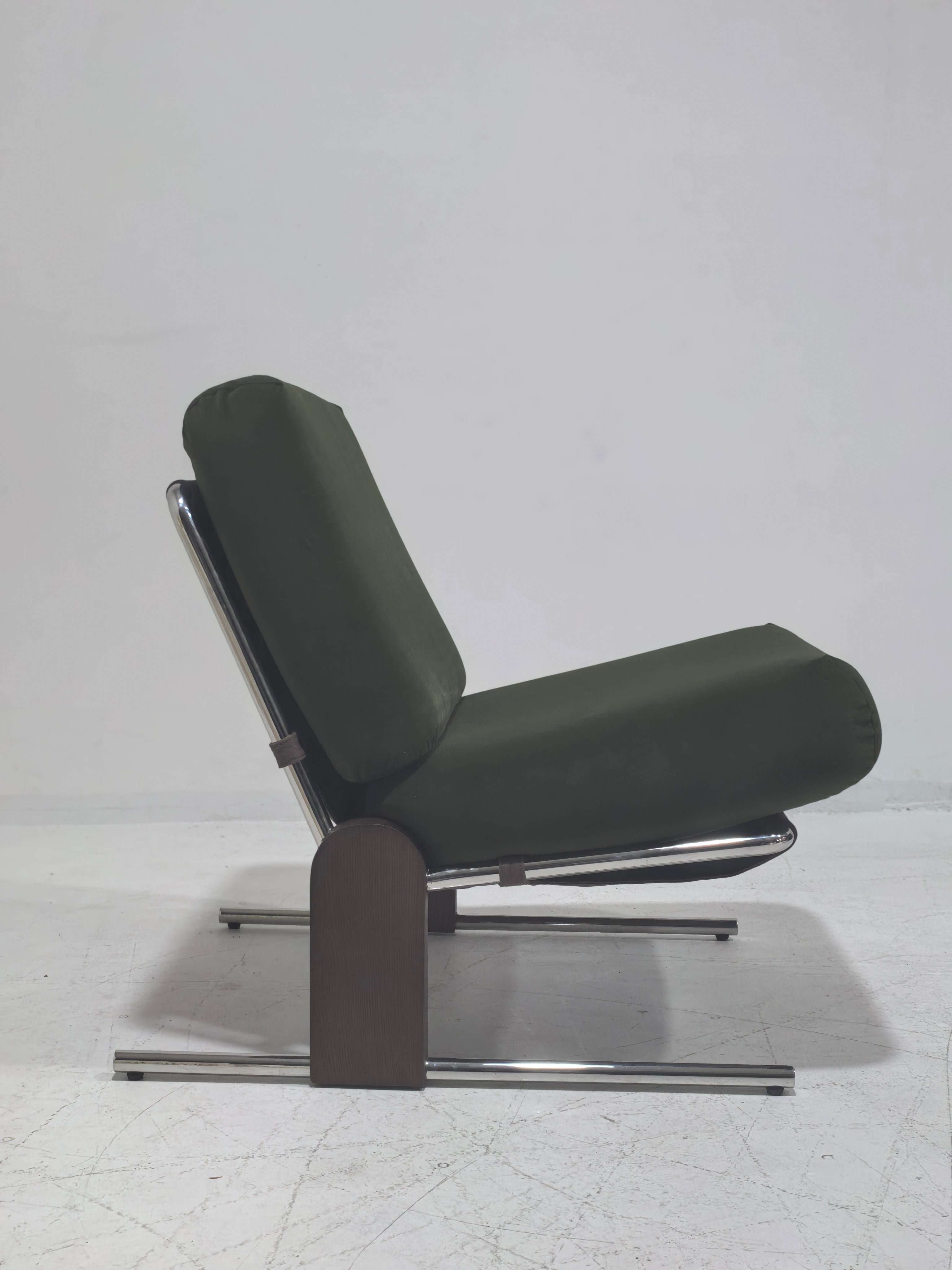 Contempo Lounge Chair