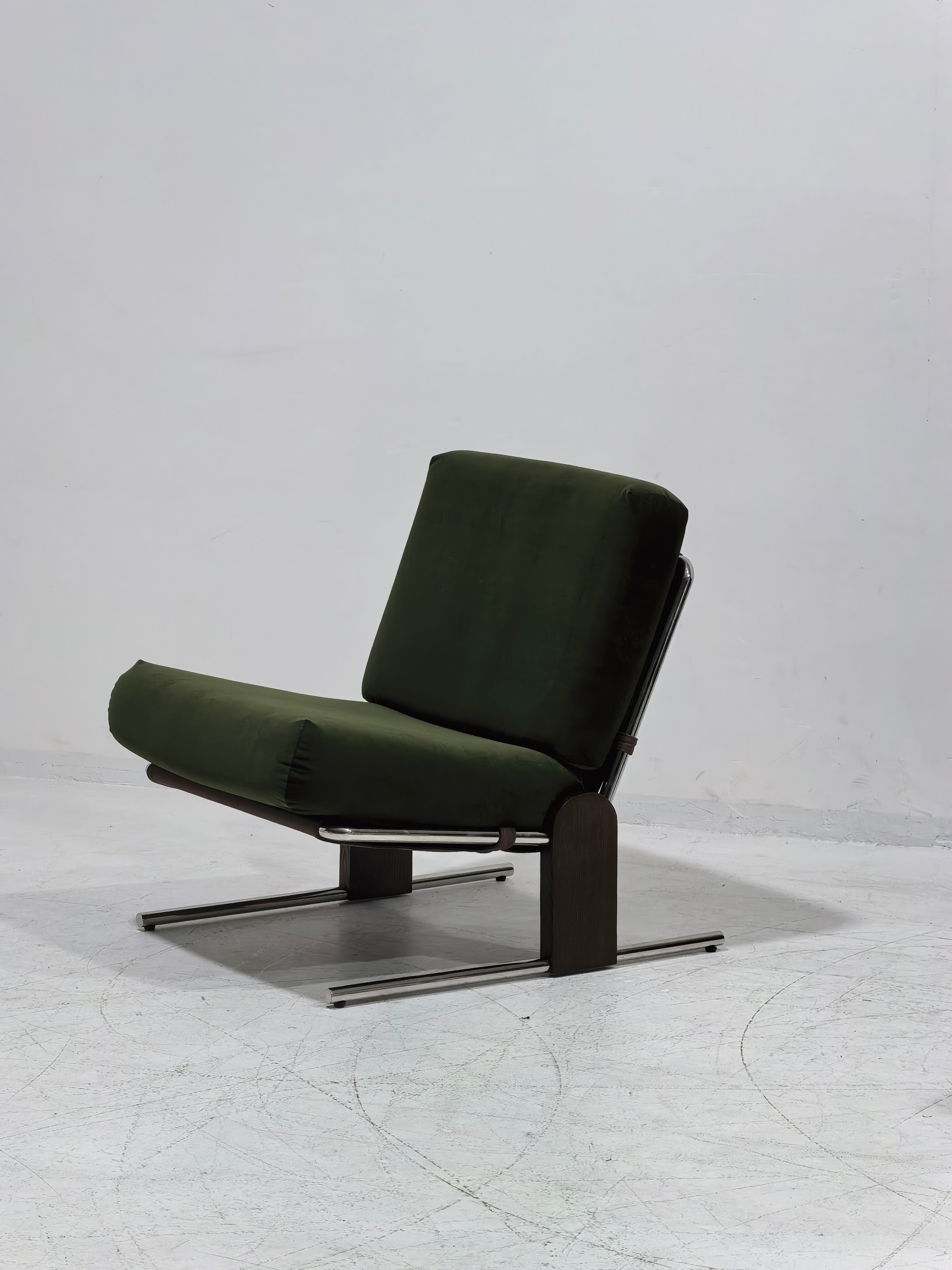 Contempo Lounge Chair