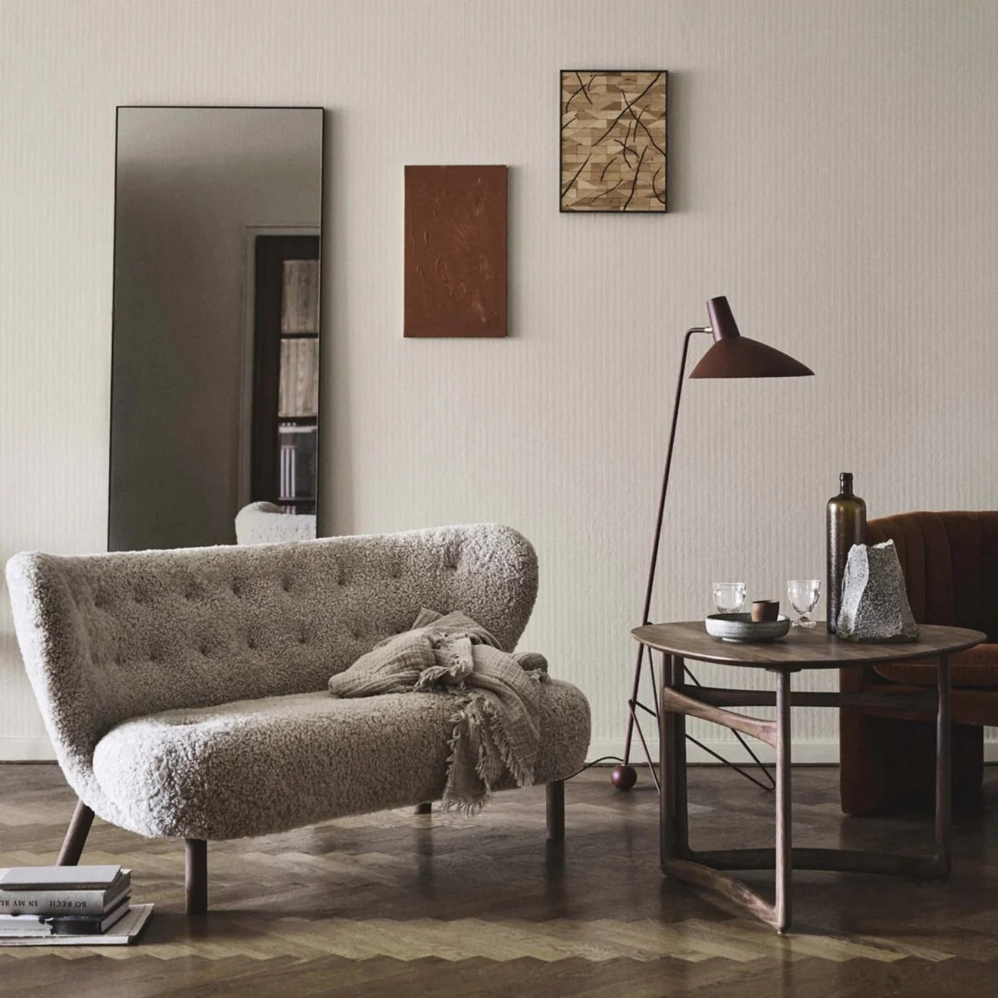 Little Petra Sofa: Viggo Boesen's Timeless Design for Modern Living