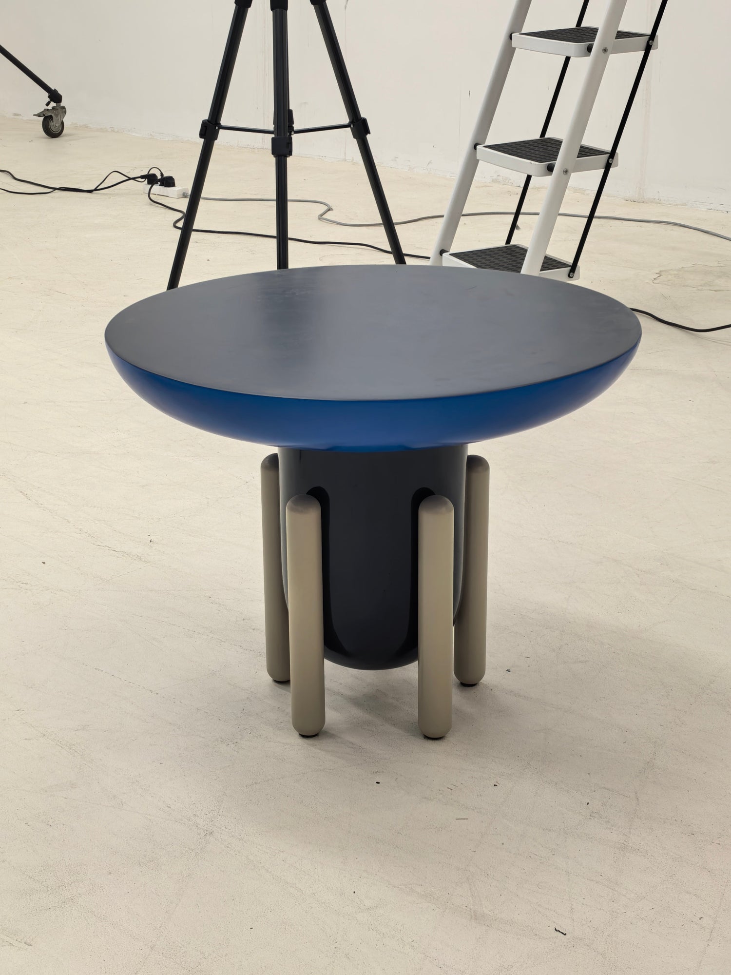 Explorer 2 Side Table – Modern Sculptural Design by Jaime Hayon