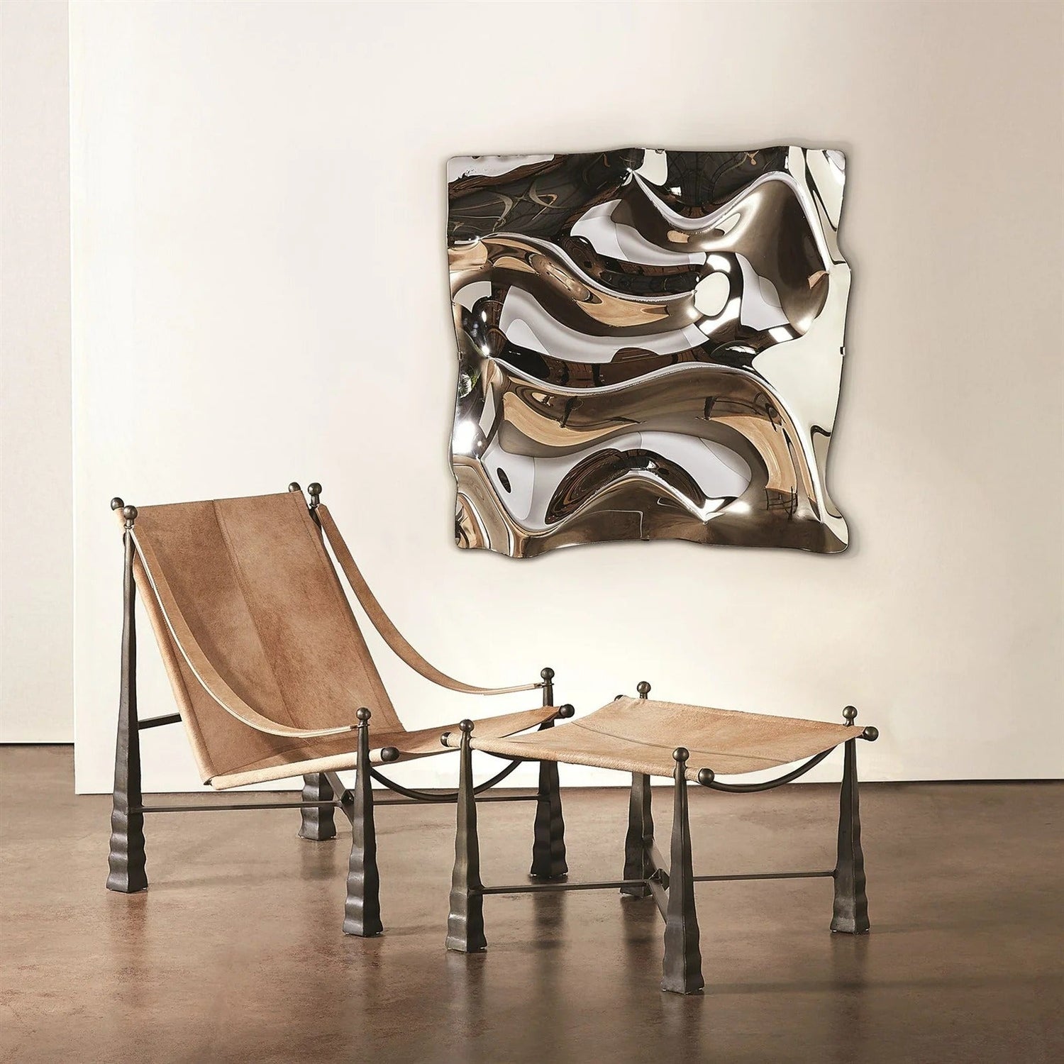 Cognac Lounge Chair: Mid-Century Modern Elegance