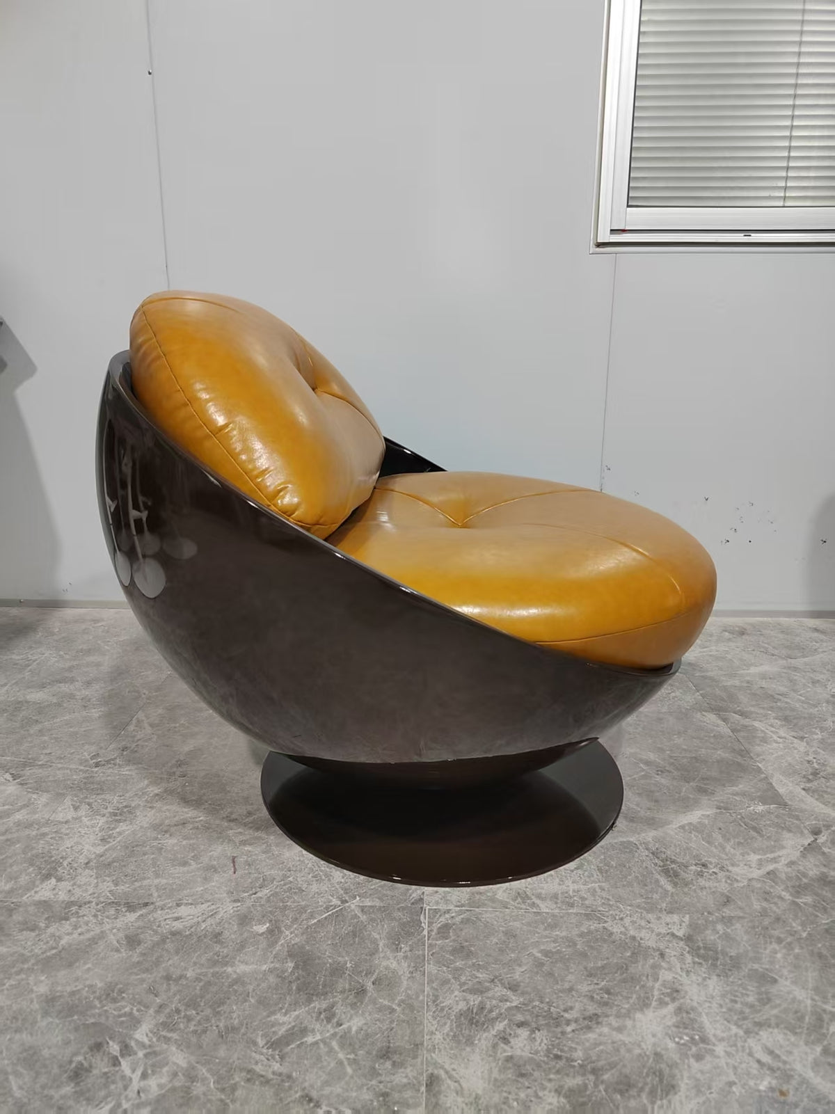 Mid-Century Space Age Esfera Armchair