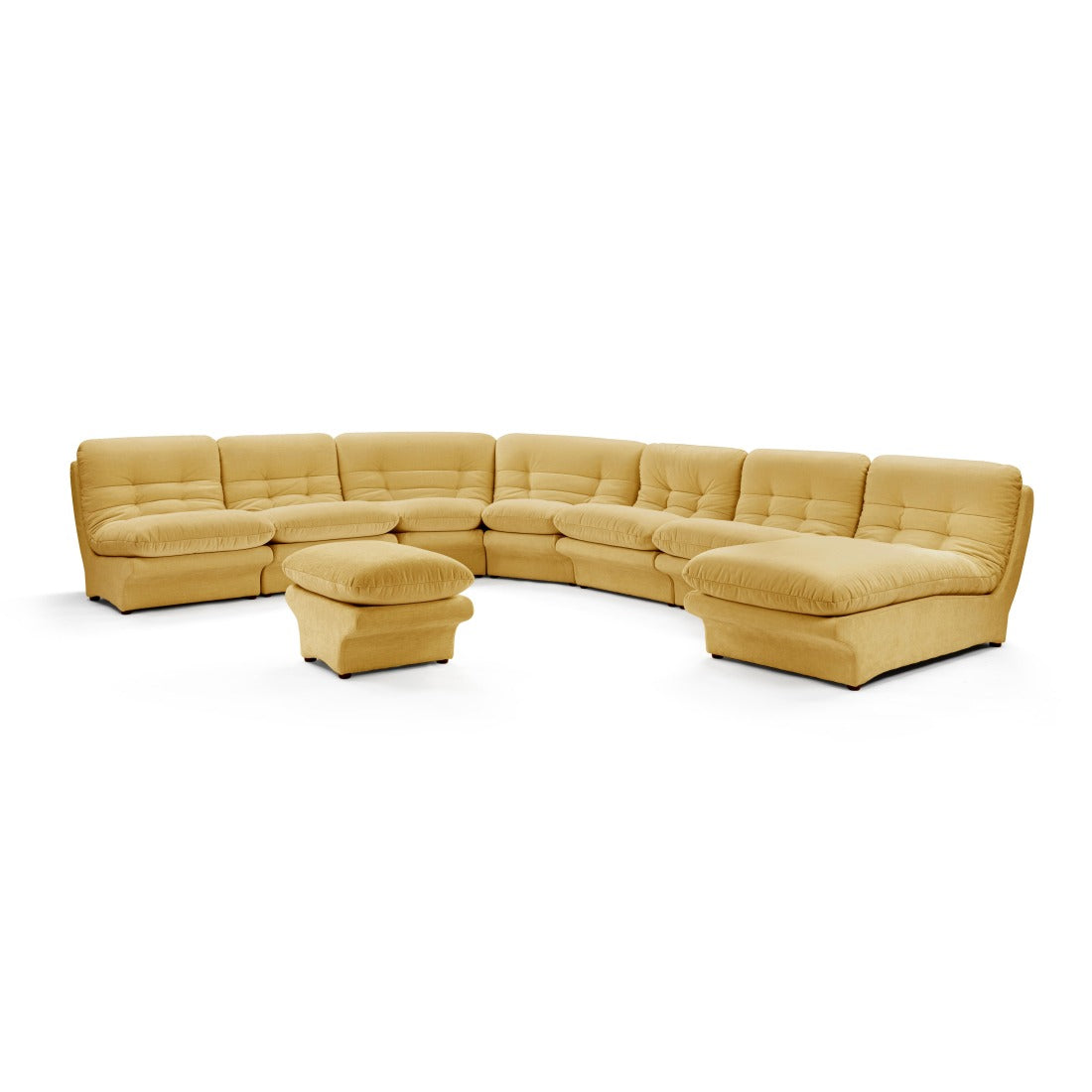 Carson’s Mid-Century Modular Sofa: Style and Comfort