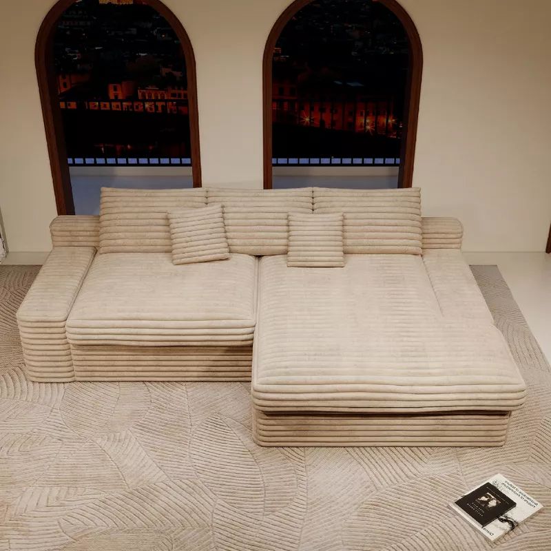 cloud-like-lounge-sofa-family-movie-night-setup
